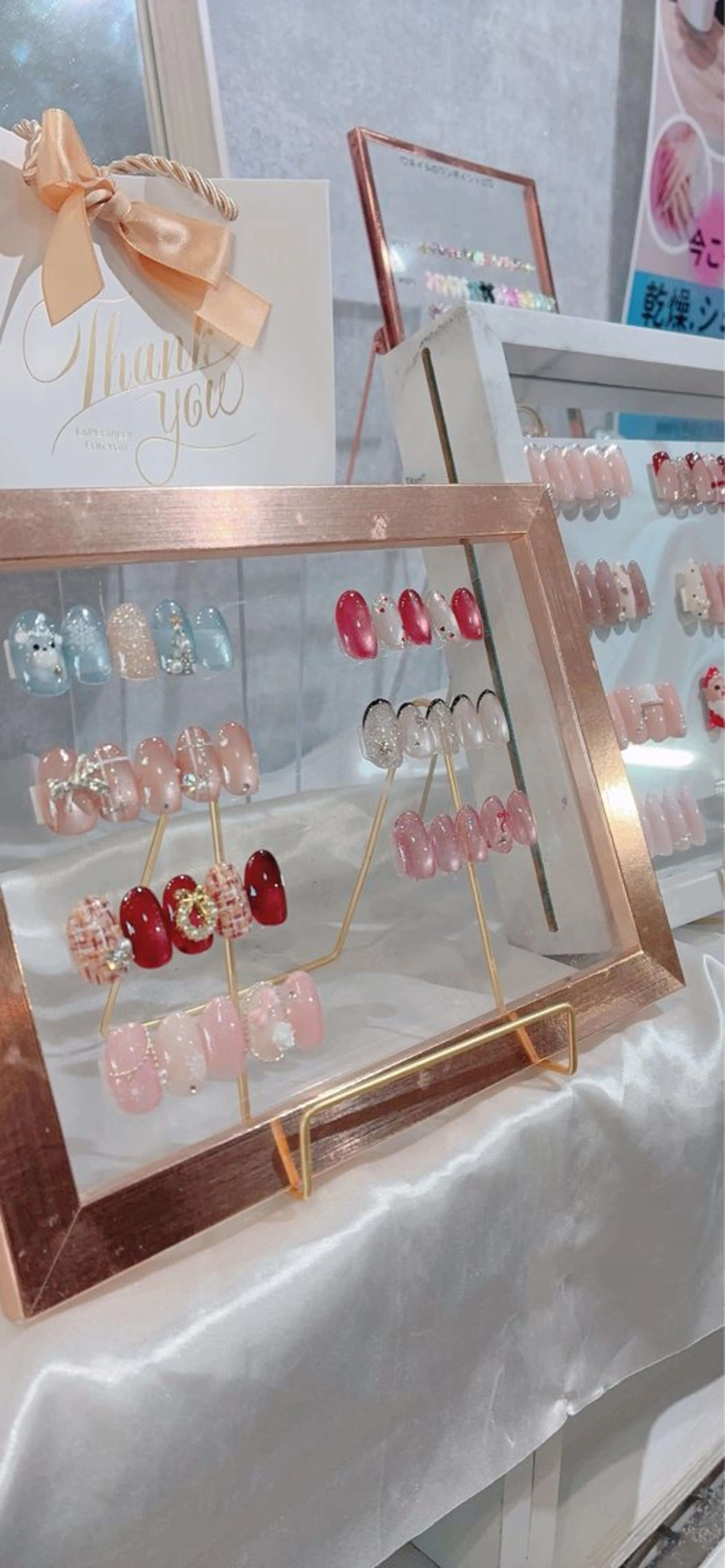 ネイル フットネイル ジェルネイル マグネットネイル 持ち込み パラジェル ハンドネイル Nail×Lani 深爪矯正対応◎のネイルデザイン