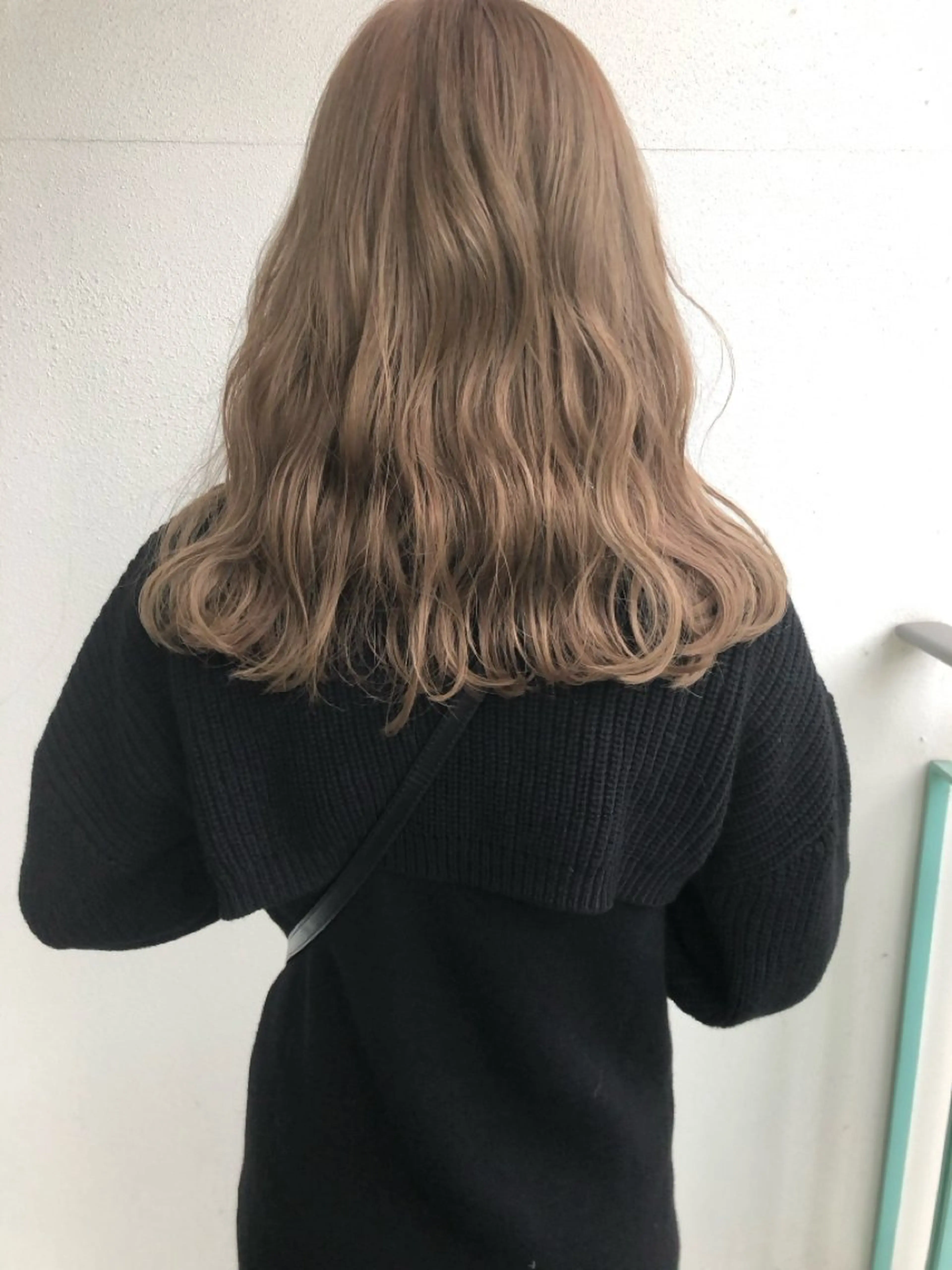 セミロング ダメージレス◎東区/ 艶カラー💫/斉藤拓のヘアスタイル