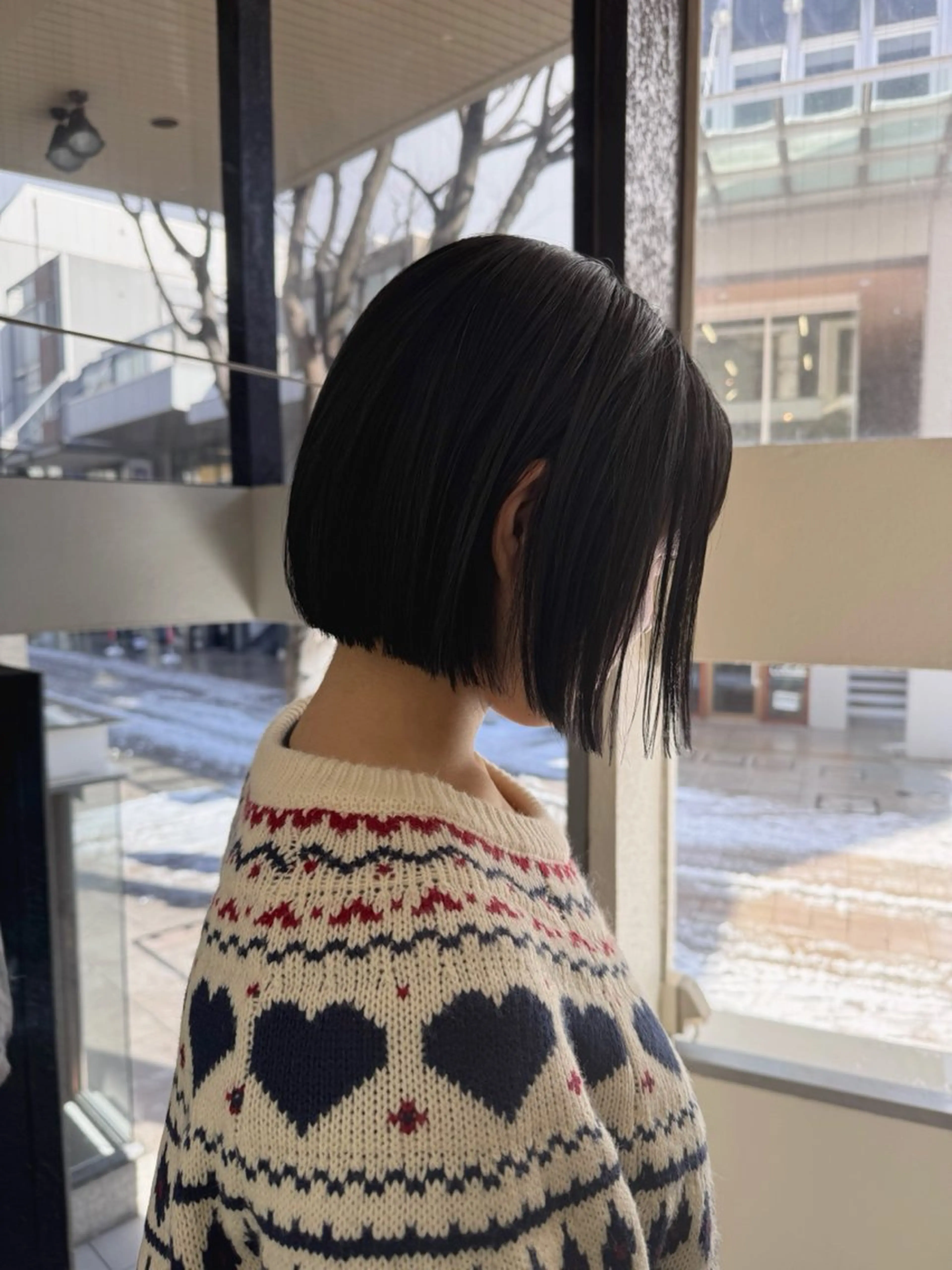 ショート カラー ナチュラルに目を惹く デザイン/KOHNOのヘアスタイル