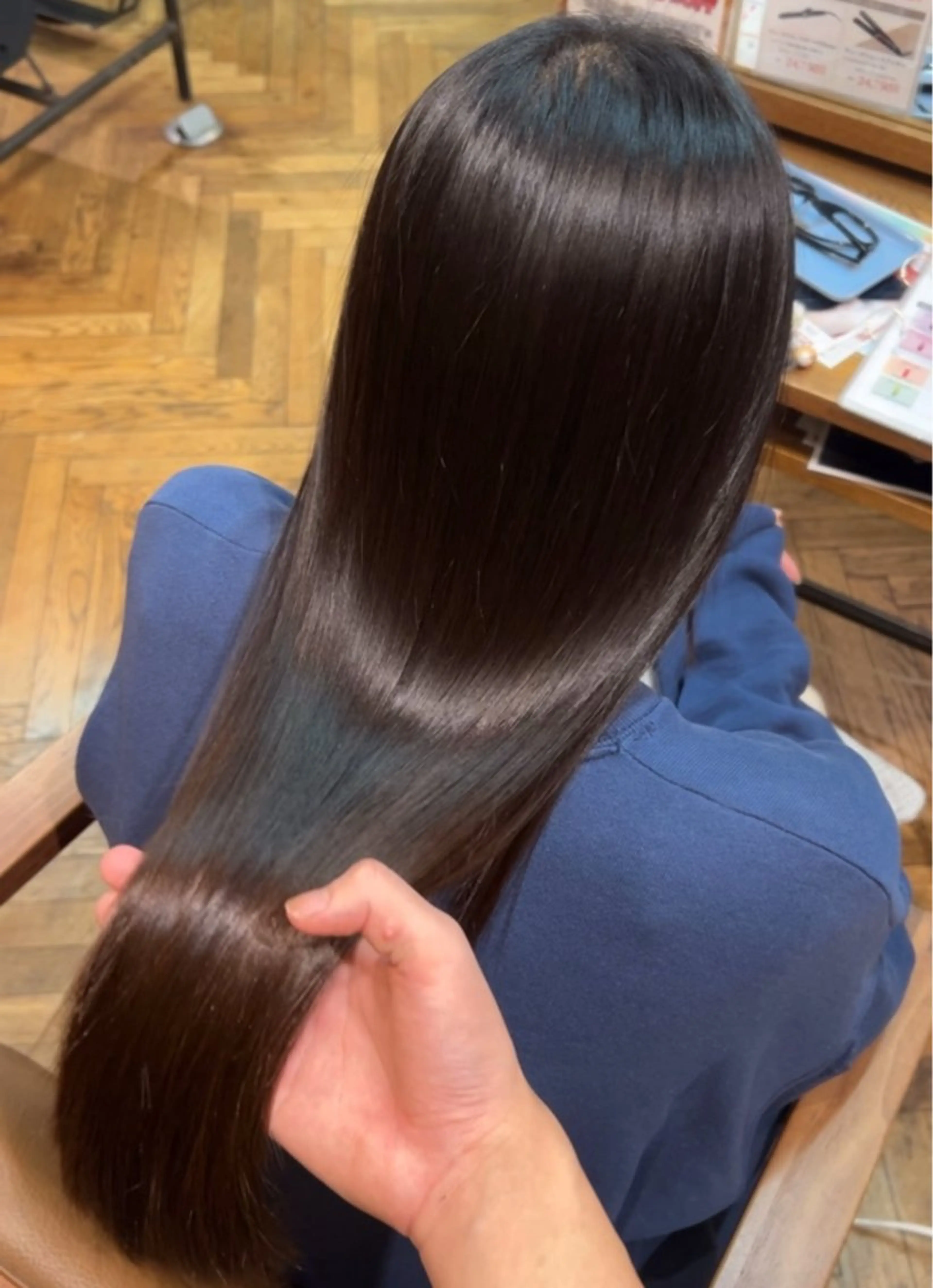 【ダメージさせない髪へ】水素カラー+aujuaトリートメント+10分スパの写真