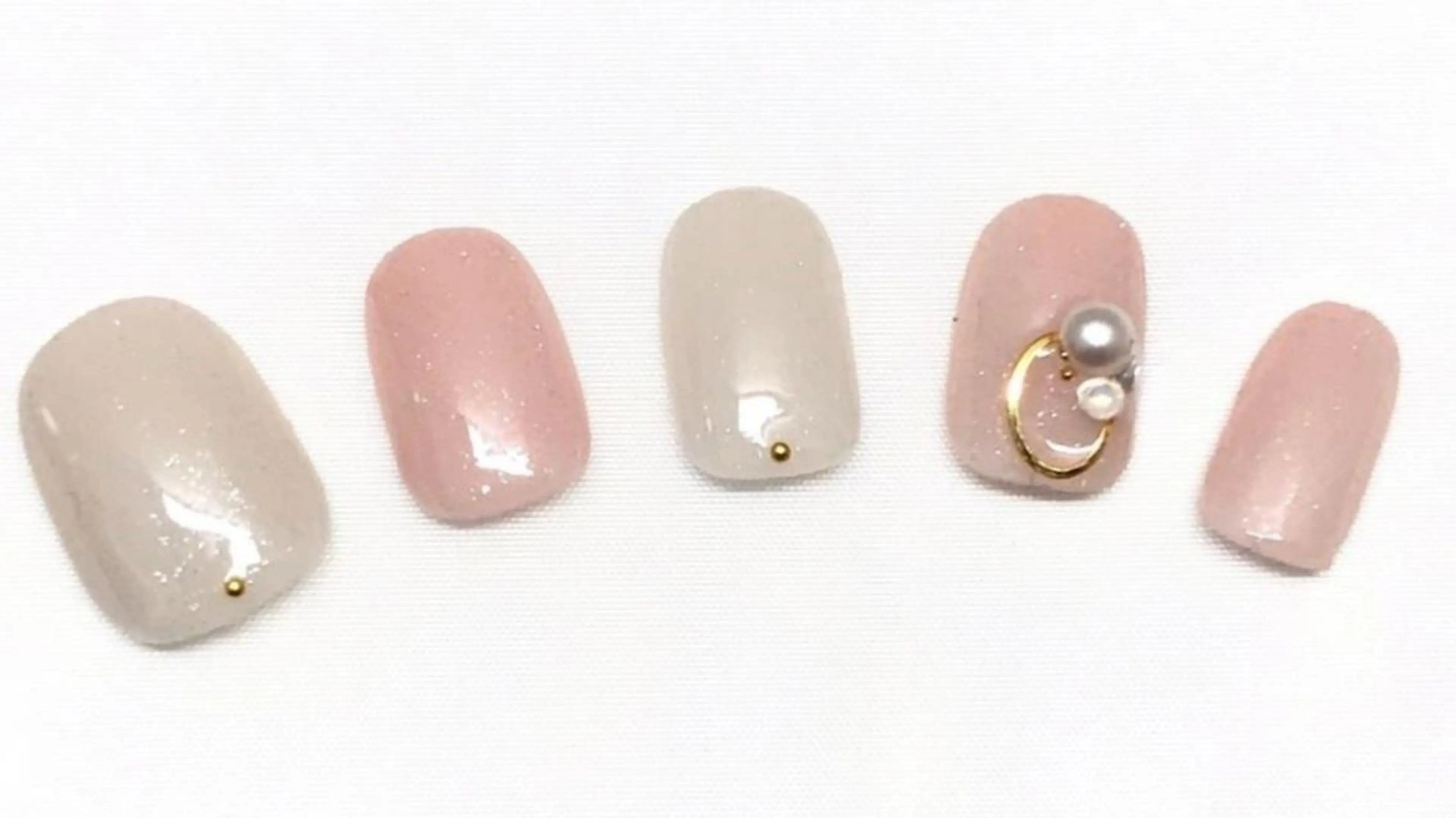 ネイル ハンドネイル NAIL_ROOM Rのネイルデザイン