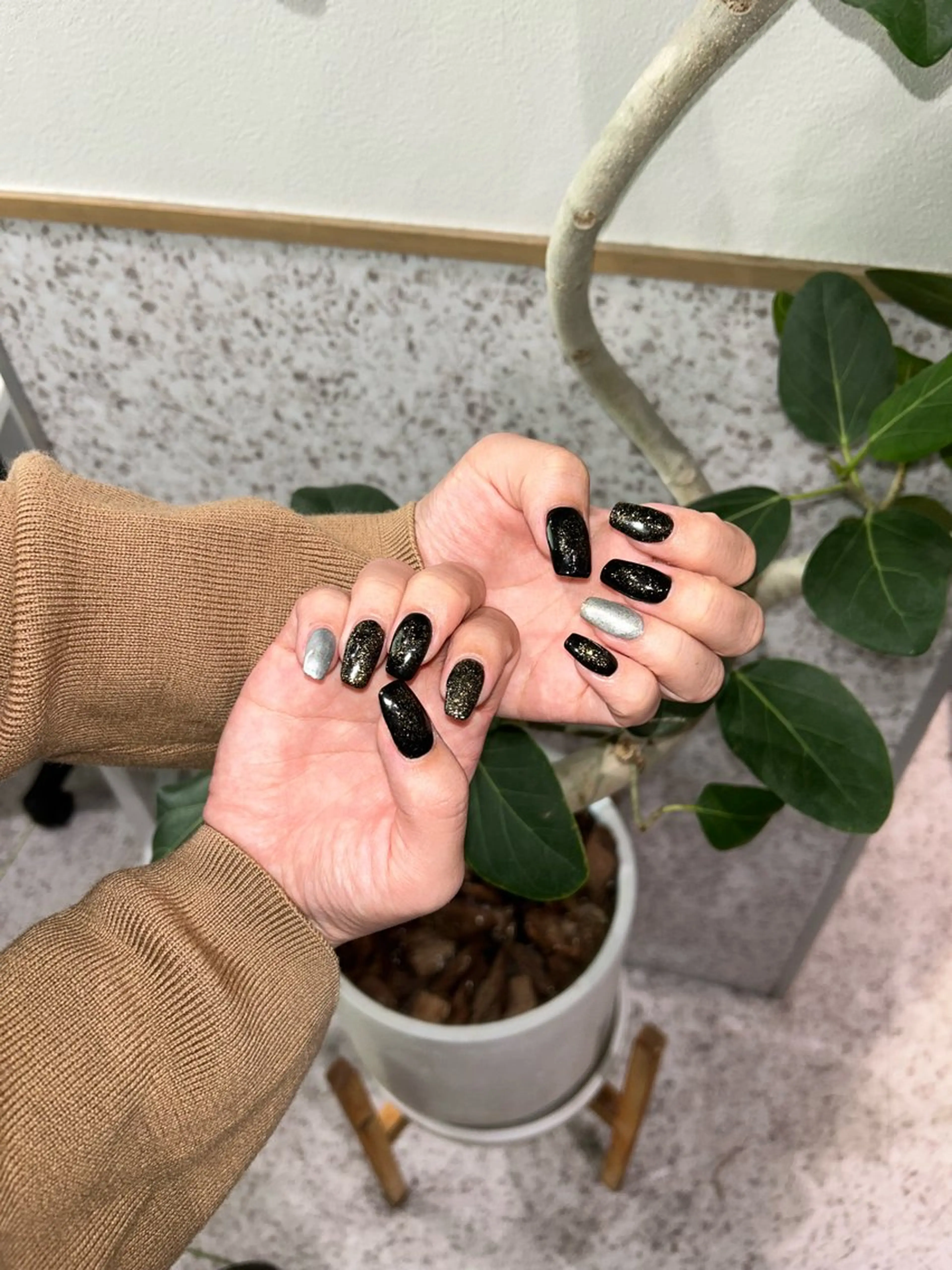 ネイル ハンドネイル ♡ハイトーン★ ネイル/しの♡のヘアスタイル