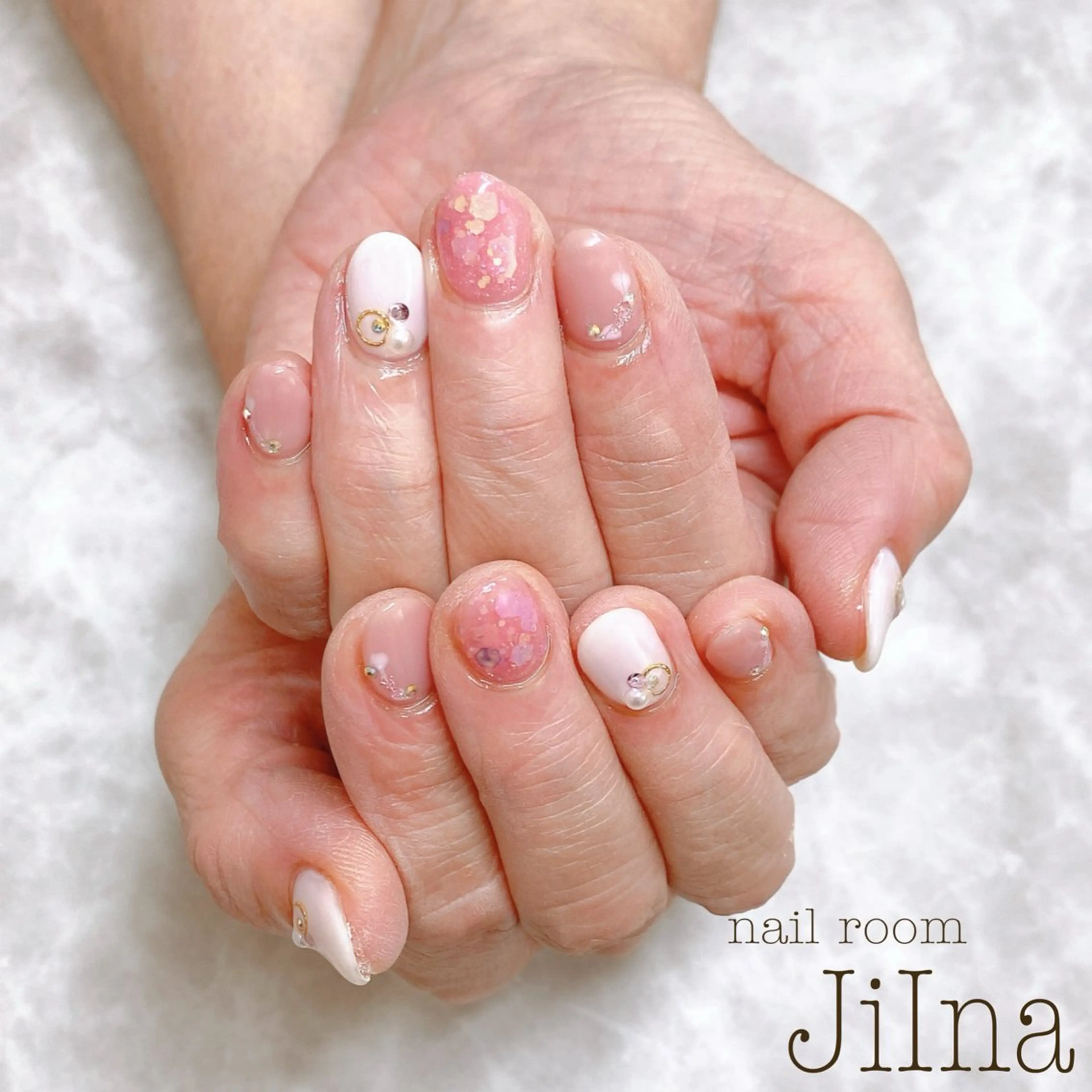 ネイル JiIna nailのネイルデザイン