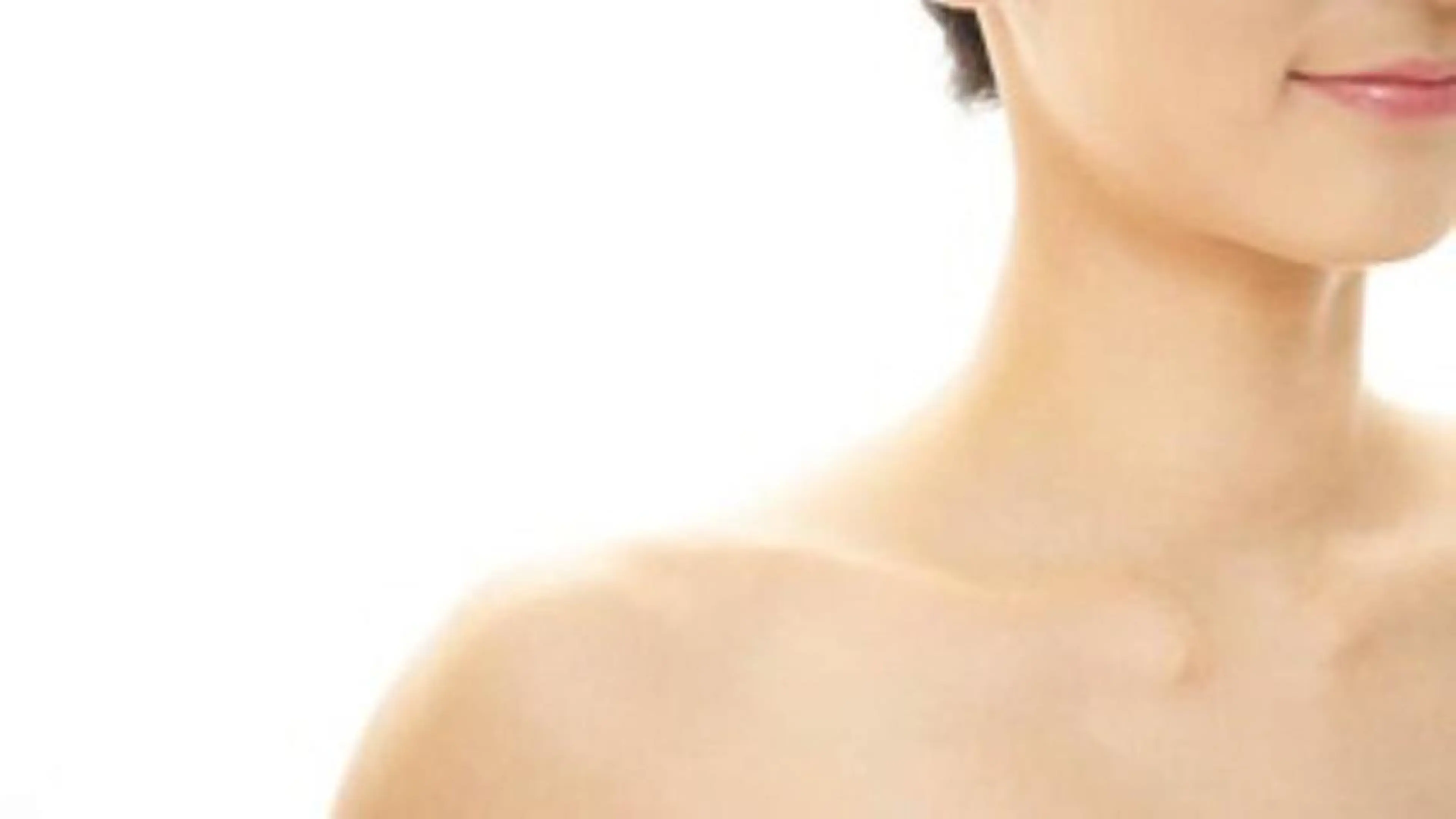 【プラスメニューにオススメ】デコルテマッサージ🤏鎖骨ラインをスッキリ見せれます。の写真