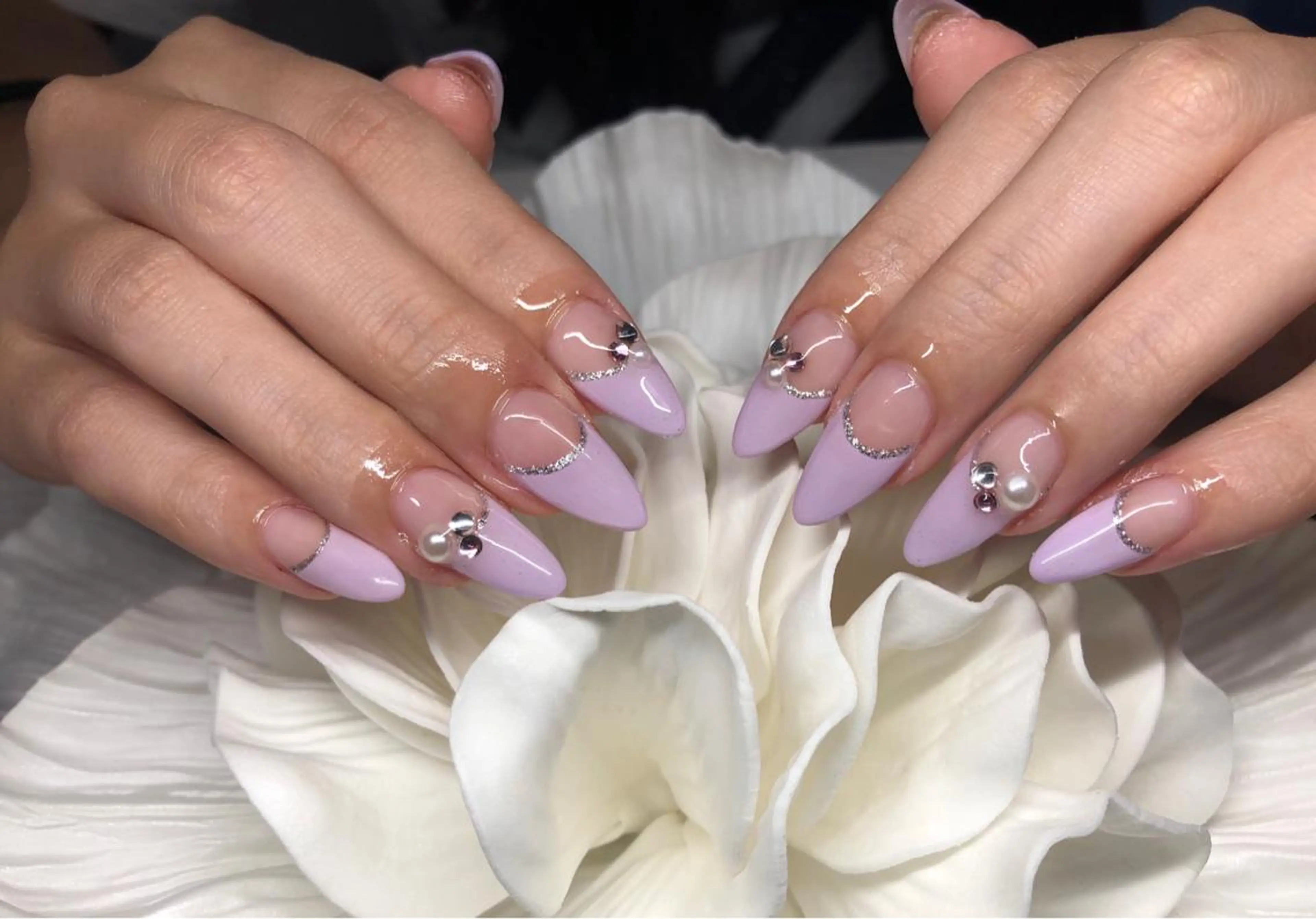 ネイル 長さ出し ネイルチップ ハンドネイル ëmma nail_ by chulaのネイルデザイン