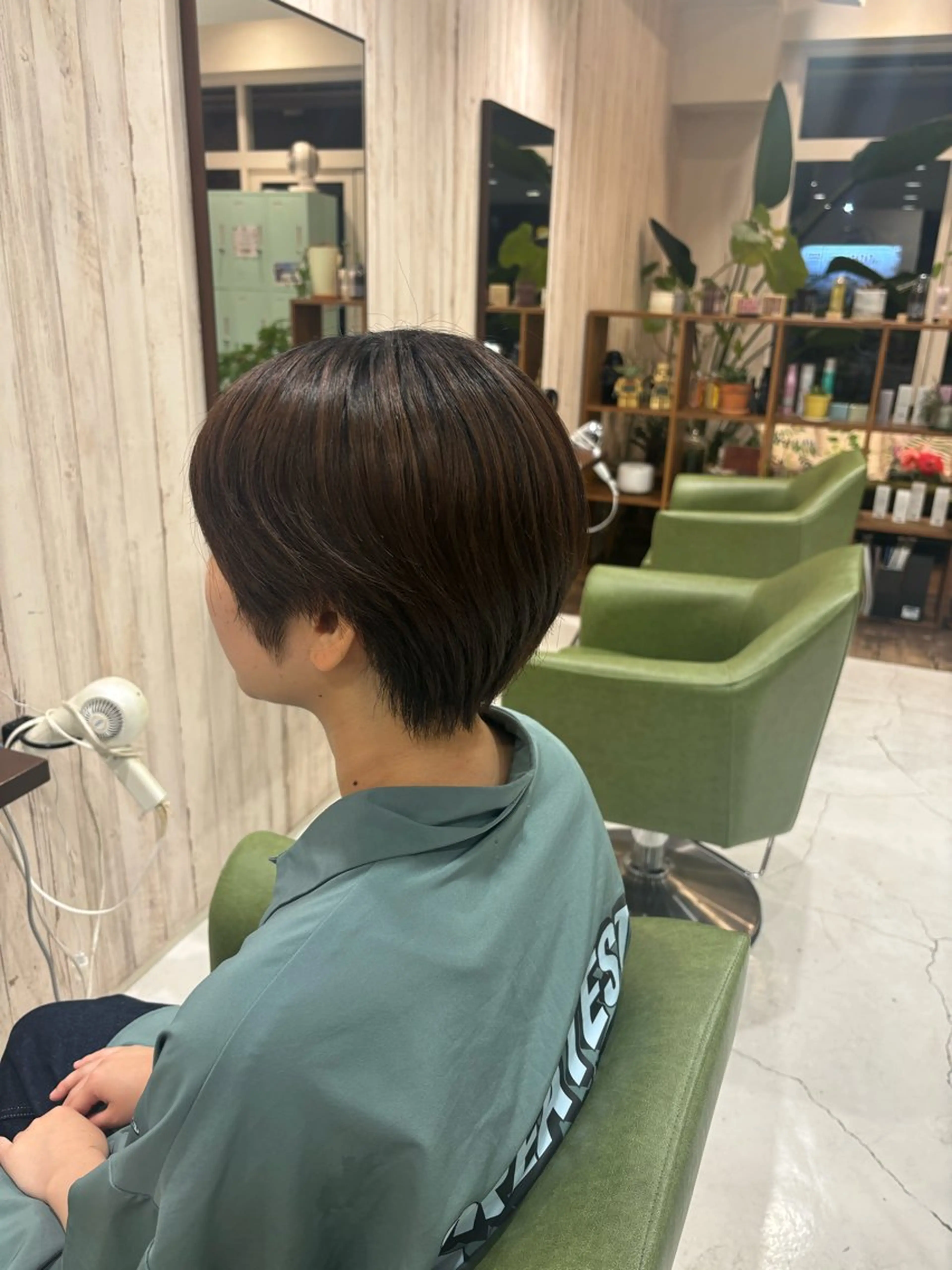 ショート 保谷 菜々美のヘアスタイル