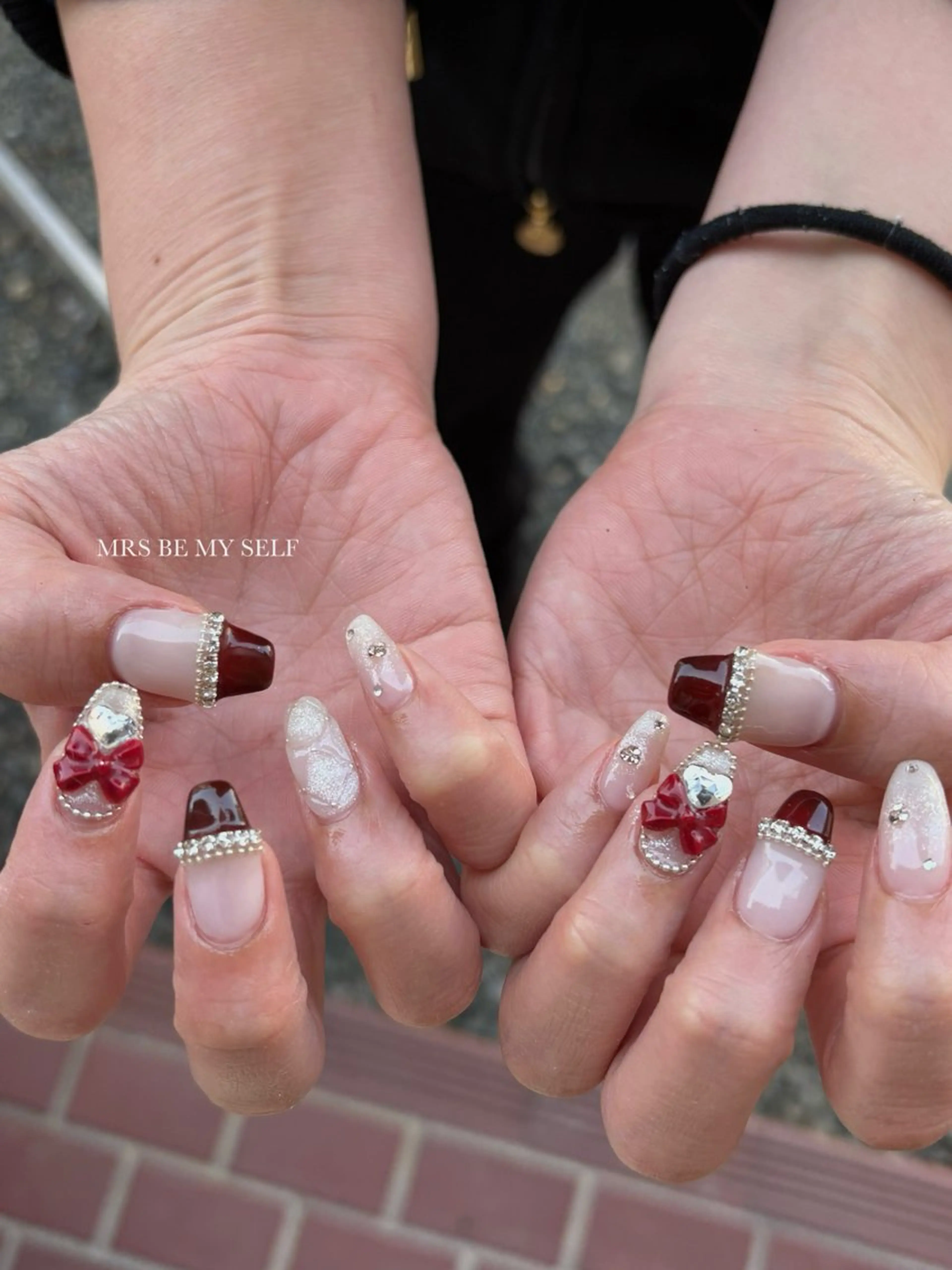 ネイル 赤色 ワンホンネイル ハンドネイル MRS/ miyu🎀のネイルデザイン