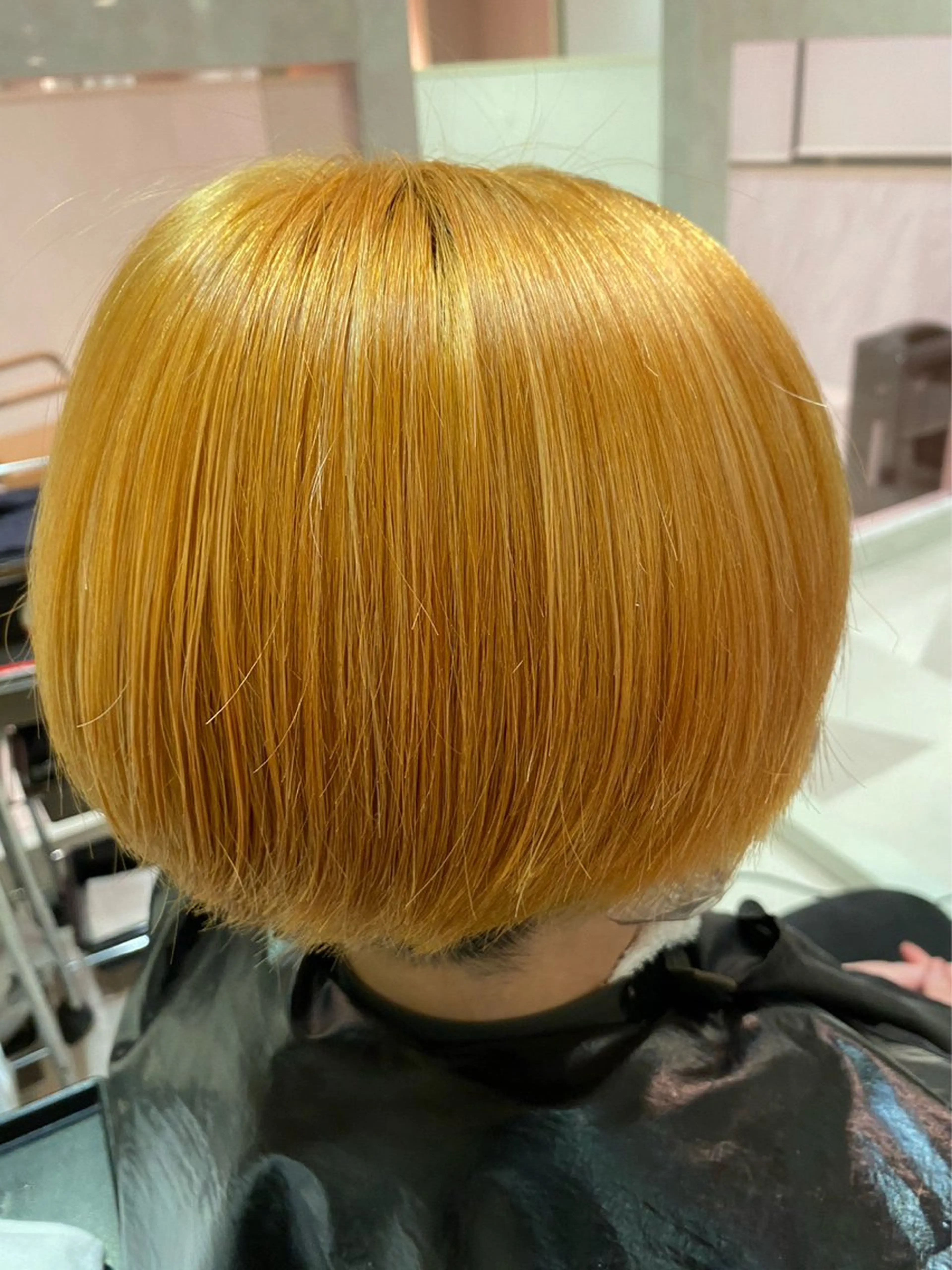 ショート カラー 大山 莉奈のヘアスタイル