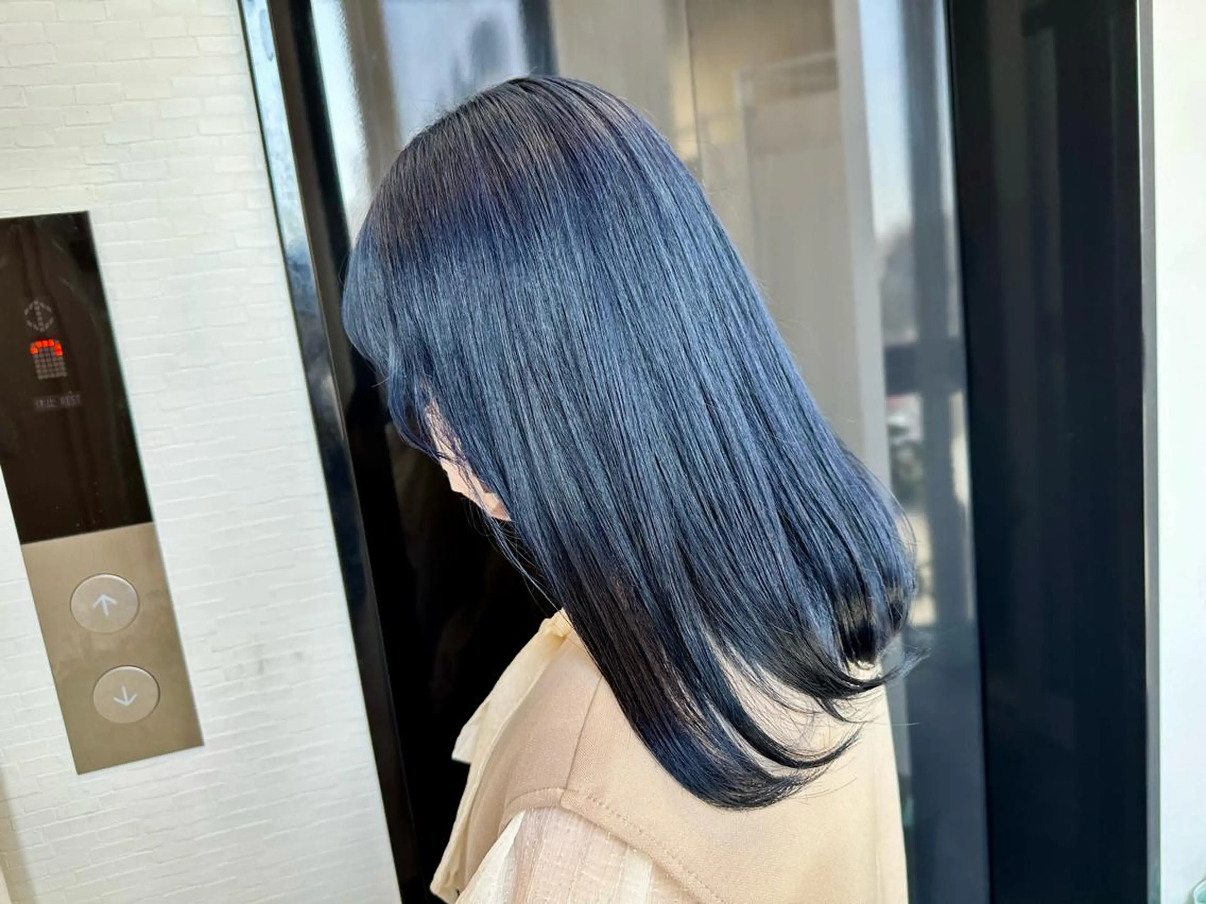 セミロング 【髪質改善の専門店】 🫧鷹司郎のヘアスタイル