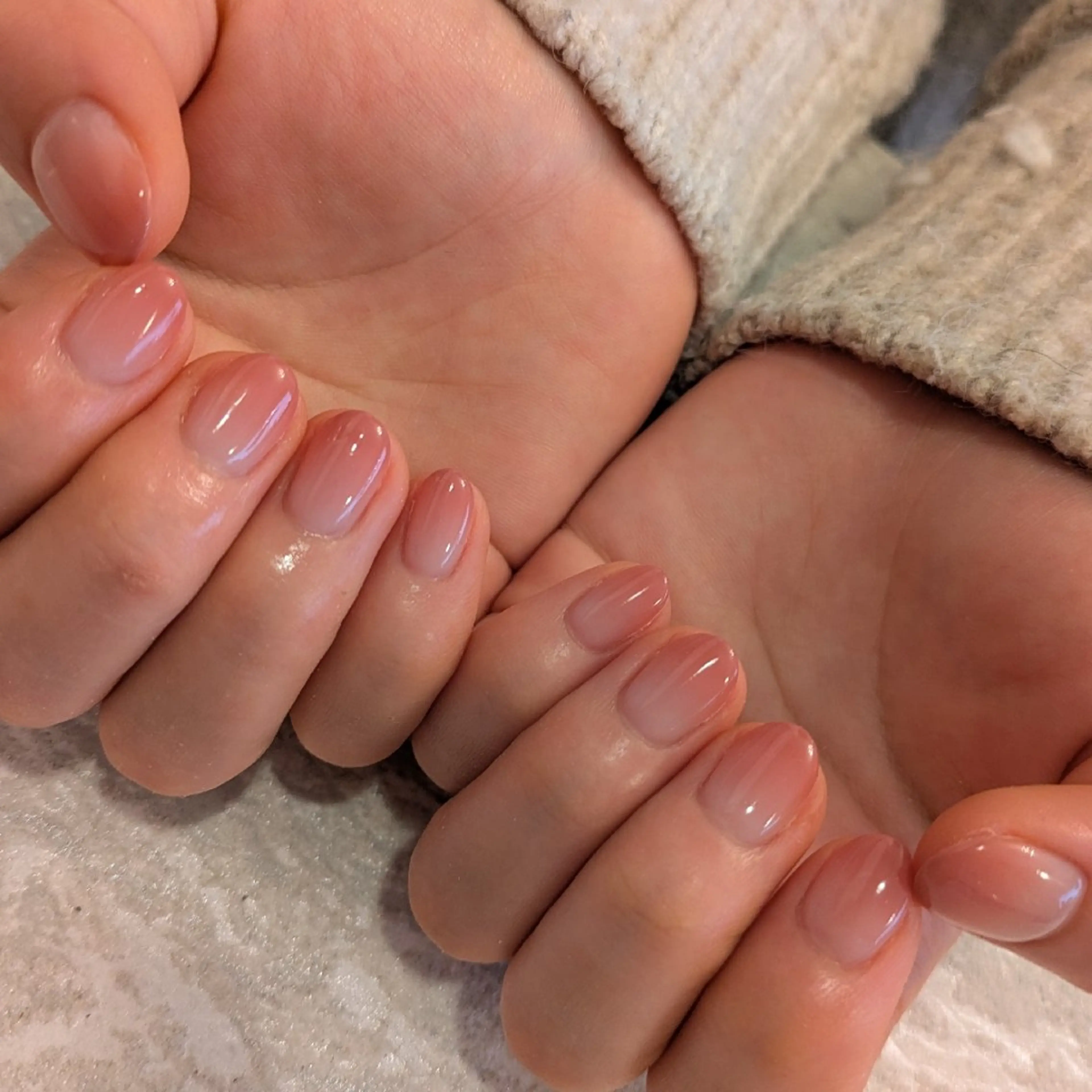 ネイル グラデーション ジェヌインネイル 河内のネイルデザイン