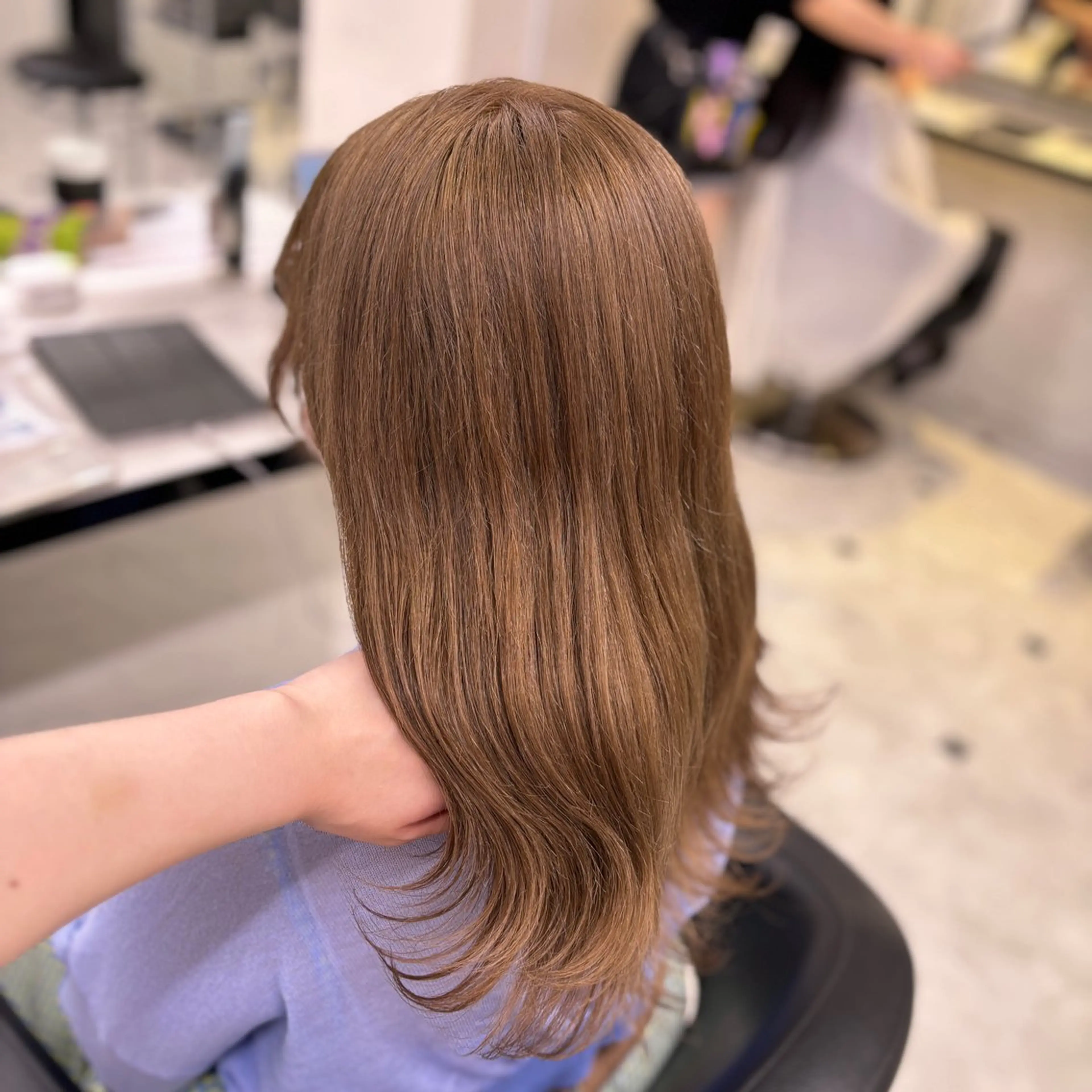 ミディアム カラー ベージュカラー ダブルカラー ミルクティーベージュ カット ヘアカラー 💙ハイトーン韓国風 色白ヘア💙manaのヘアスタイル