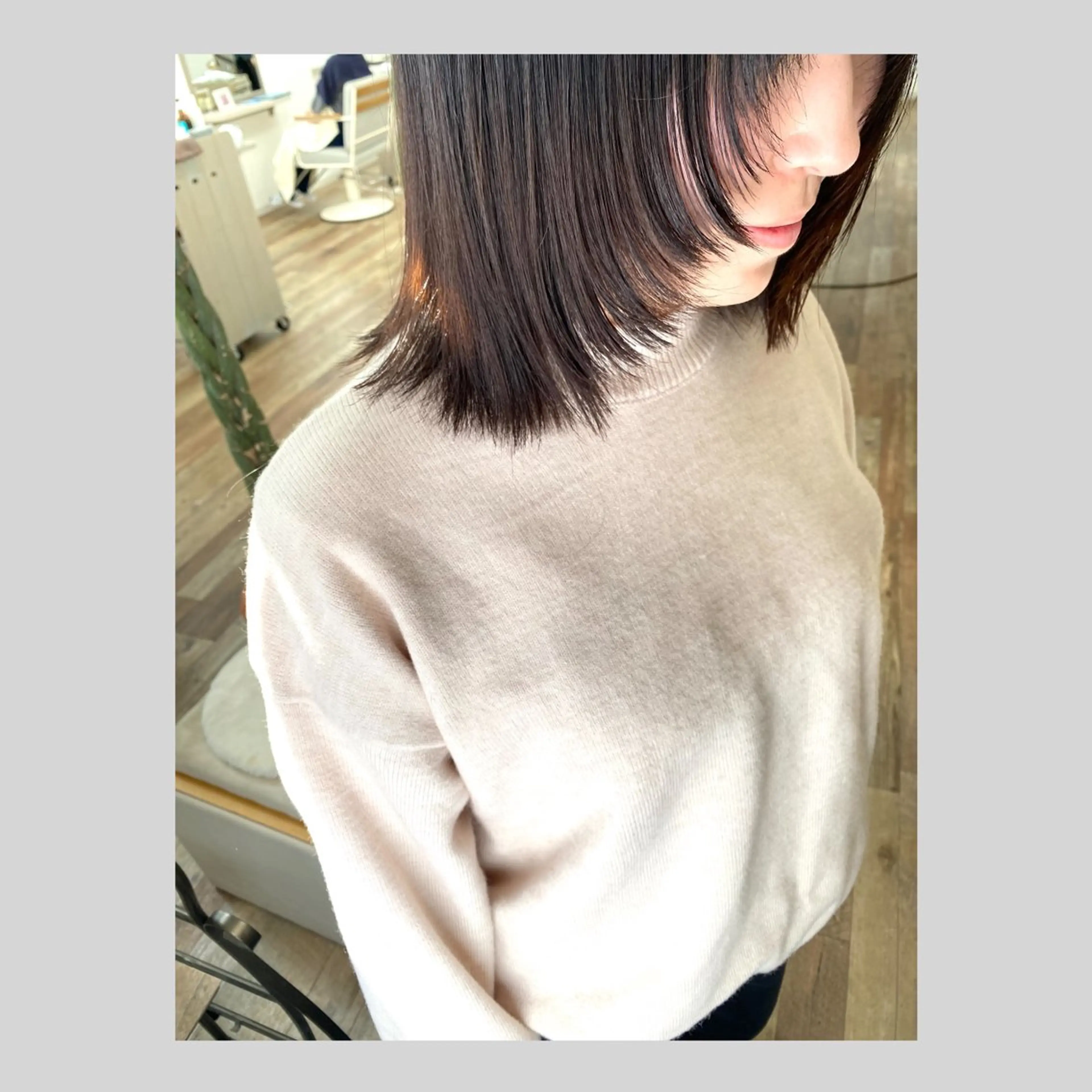 ミディアム 佐藤 沙也輝のヘアスタイル