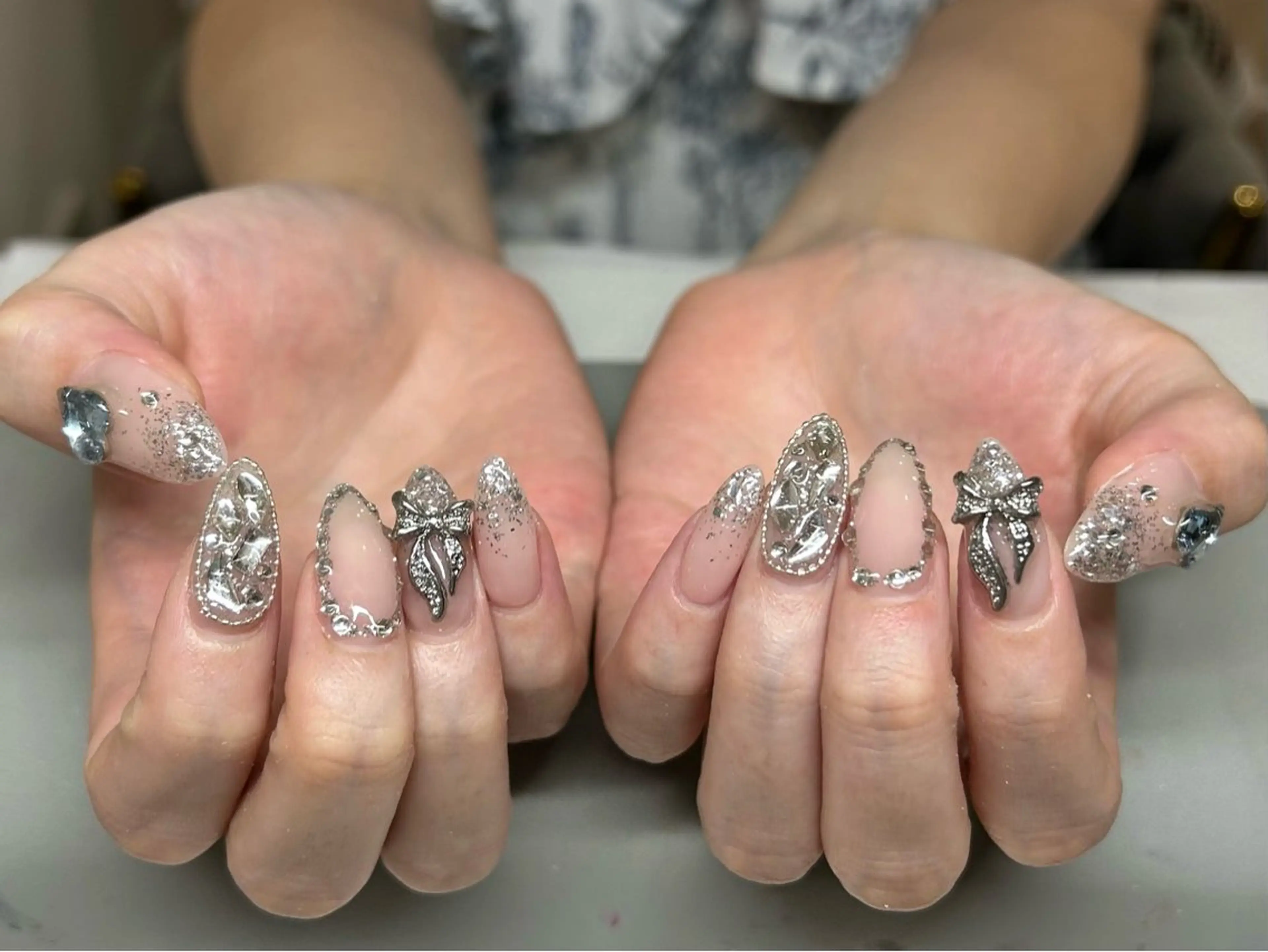 ネイル フットネイル フレンチネイル ジェルネイル ガラスフレンチ 韓国ネイル ハンドネイル ハンドケア The Nail & Eye Lashの眉毛・アイブロウイメージ