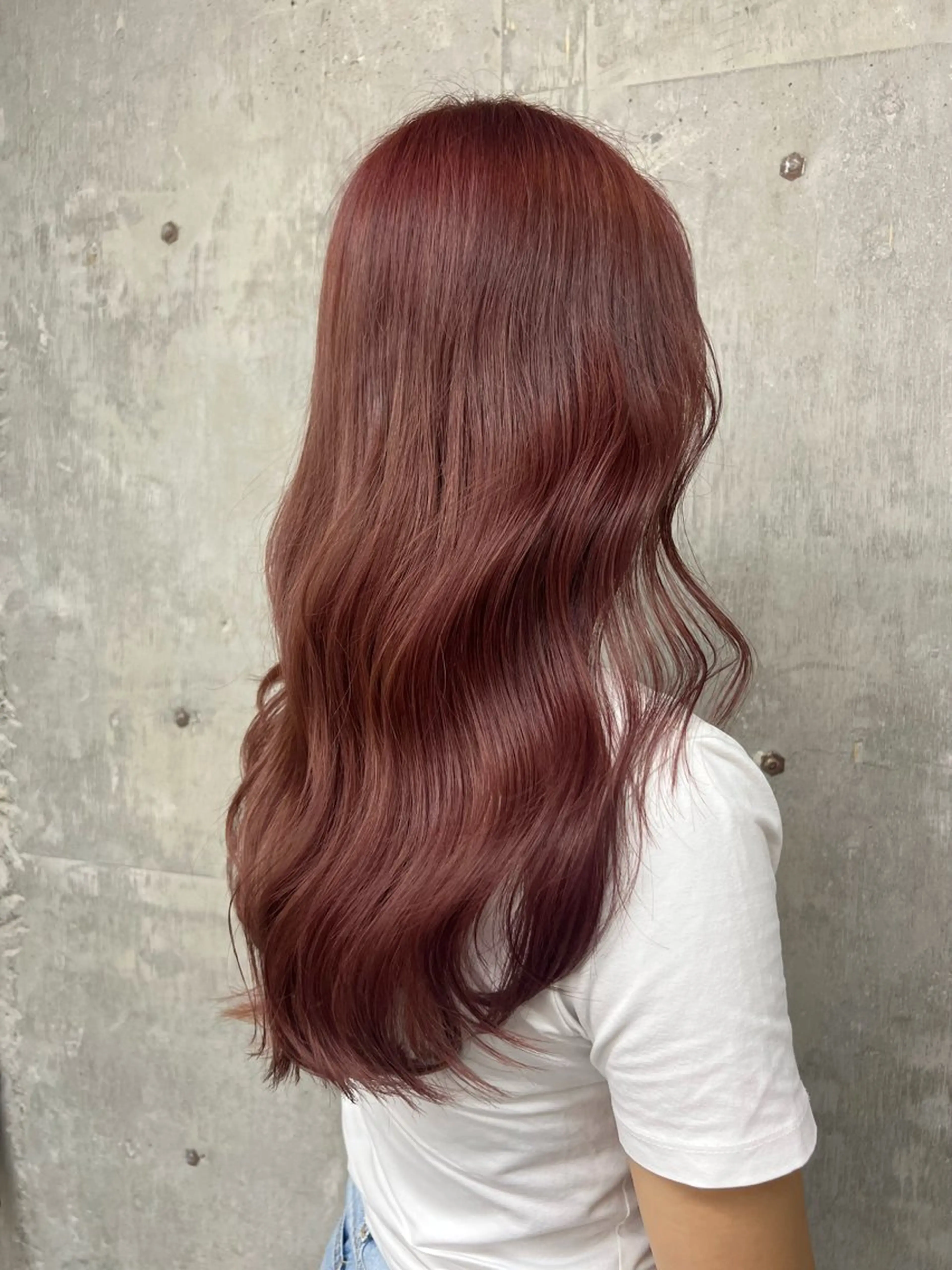 ロング カラー ブリーチ ブラウンカラー ピンクカラー ピンクブラウン era所属・azumi/ボブ/暖 色/オリーブ/縮毛のヘアスタイル