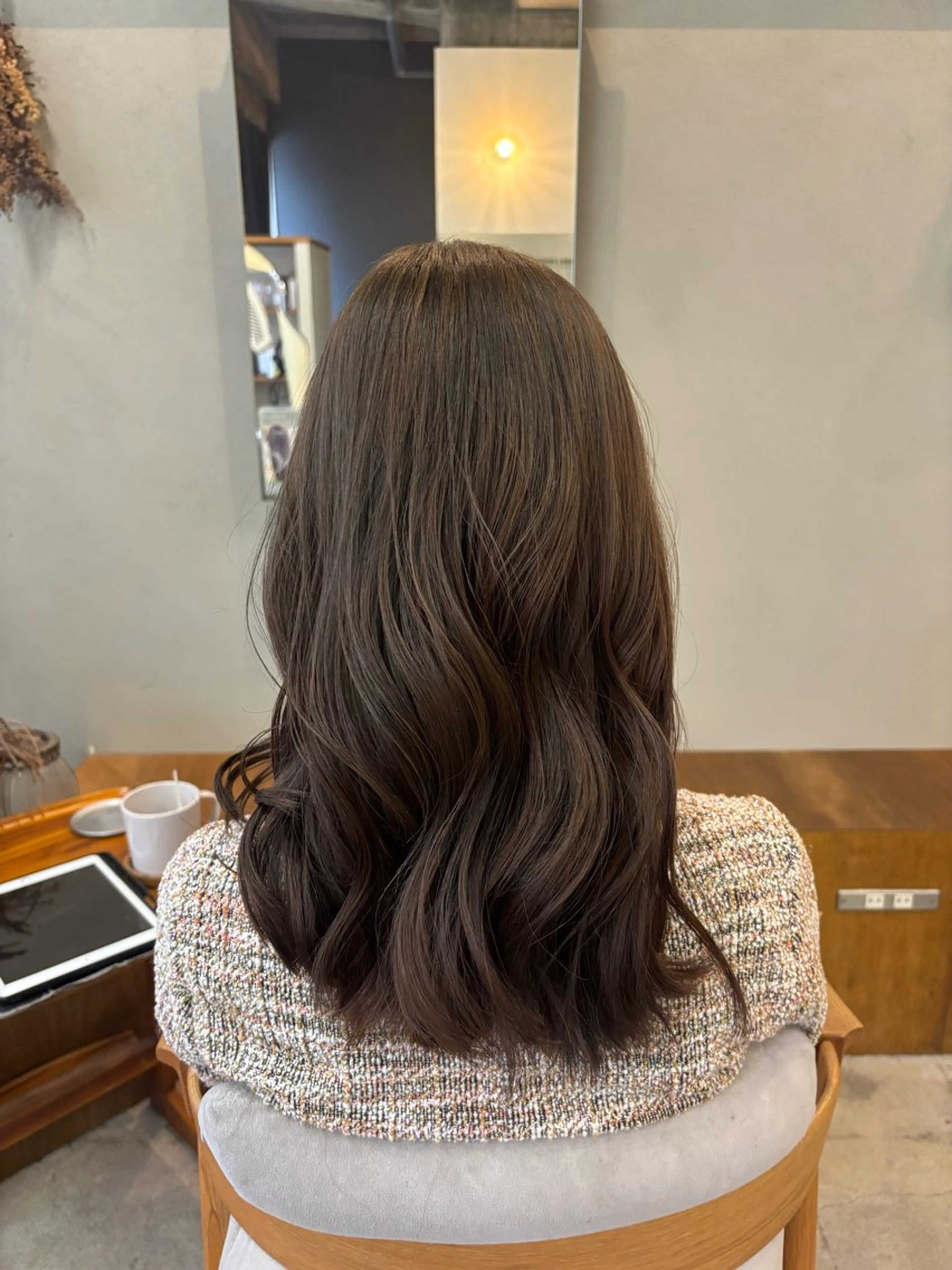 カラー ヘアカラー トリートメント Asumi/丸の内 /ブリーチ/花屋併設のヘアスタイル