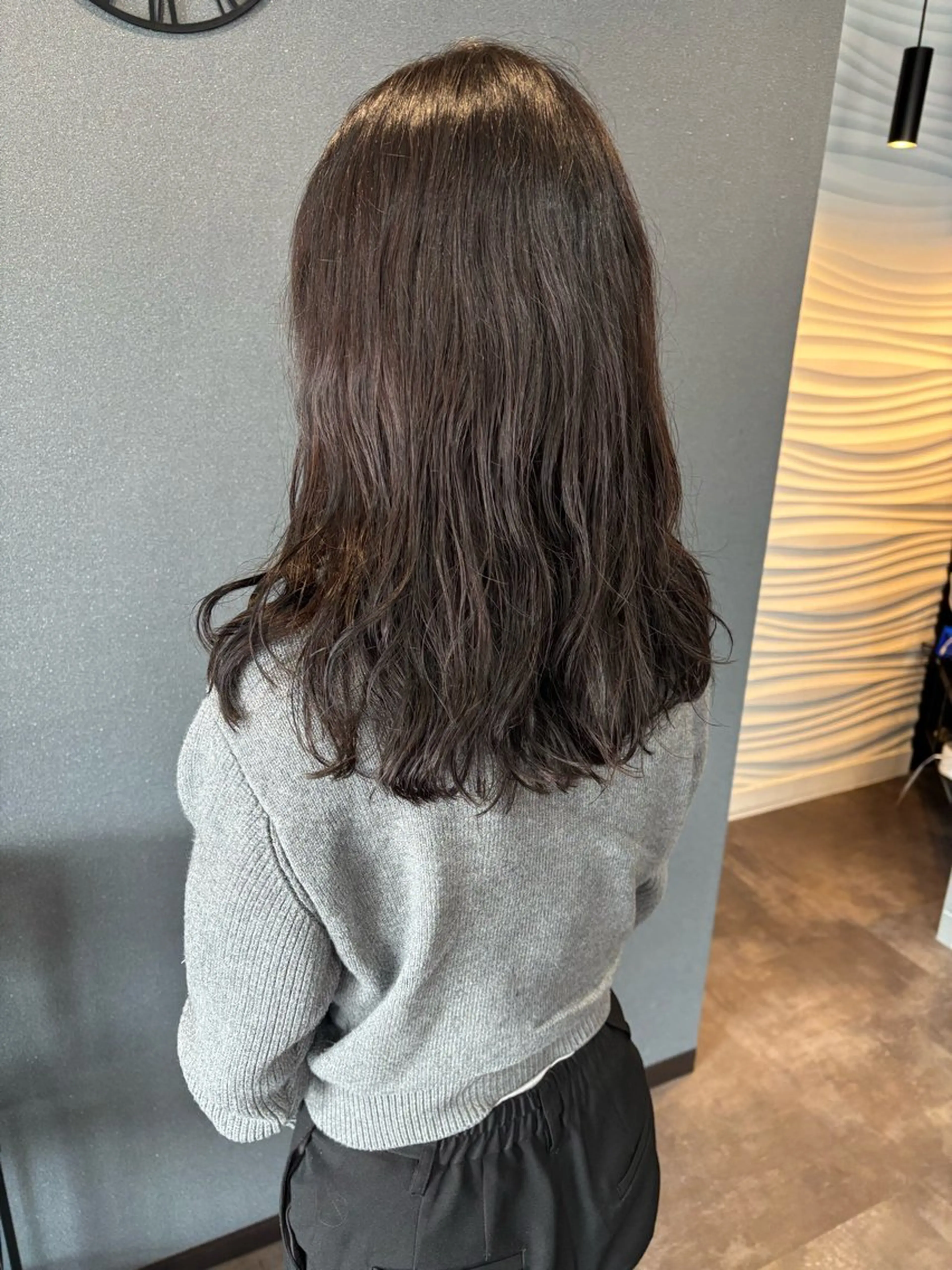 ロング カラー パーマ グレージュ 仮坂 美夏のヘアスタイル