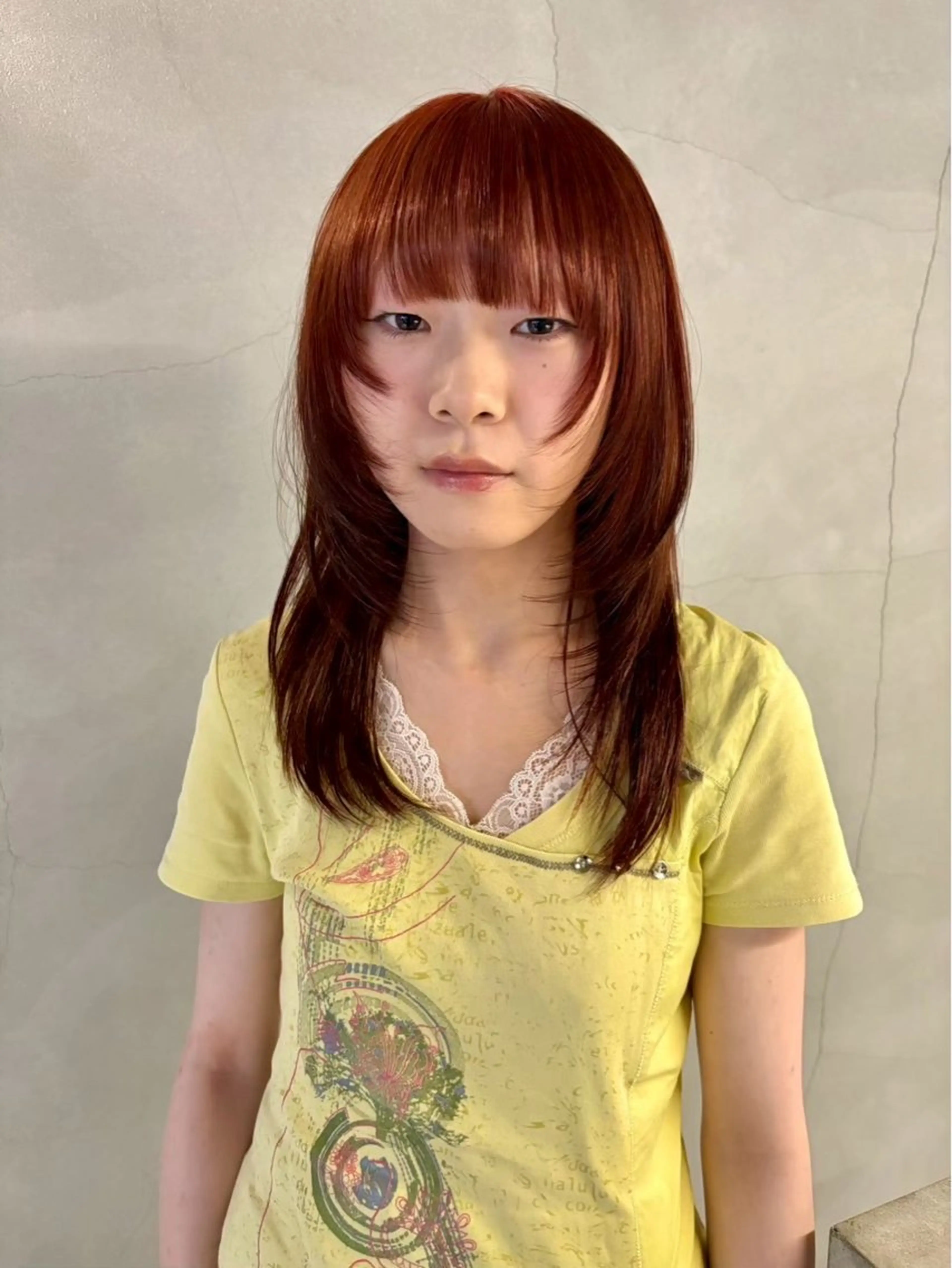 ロング カラー 纐纈 釉羽のヘアスタイル