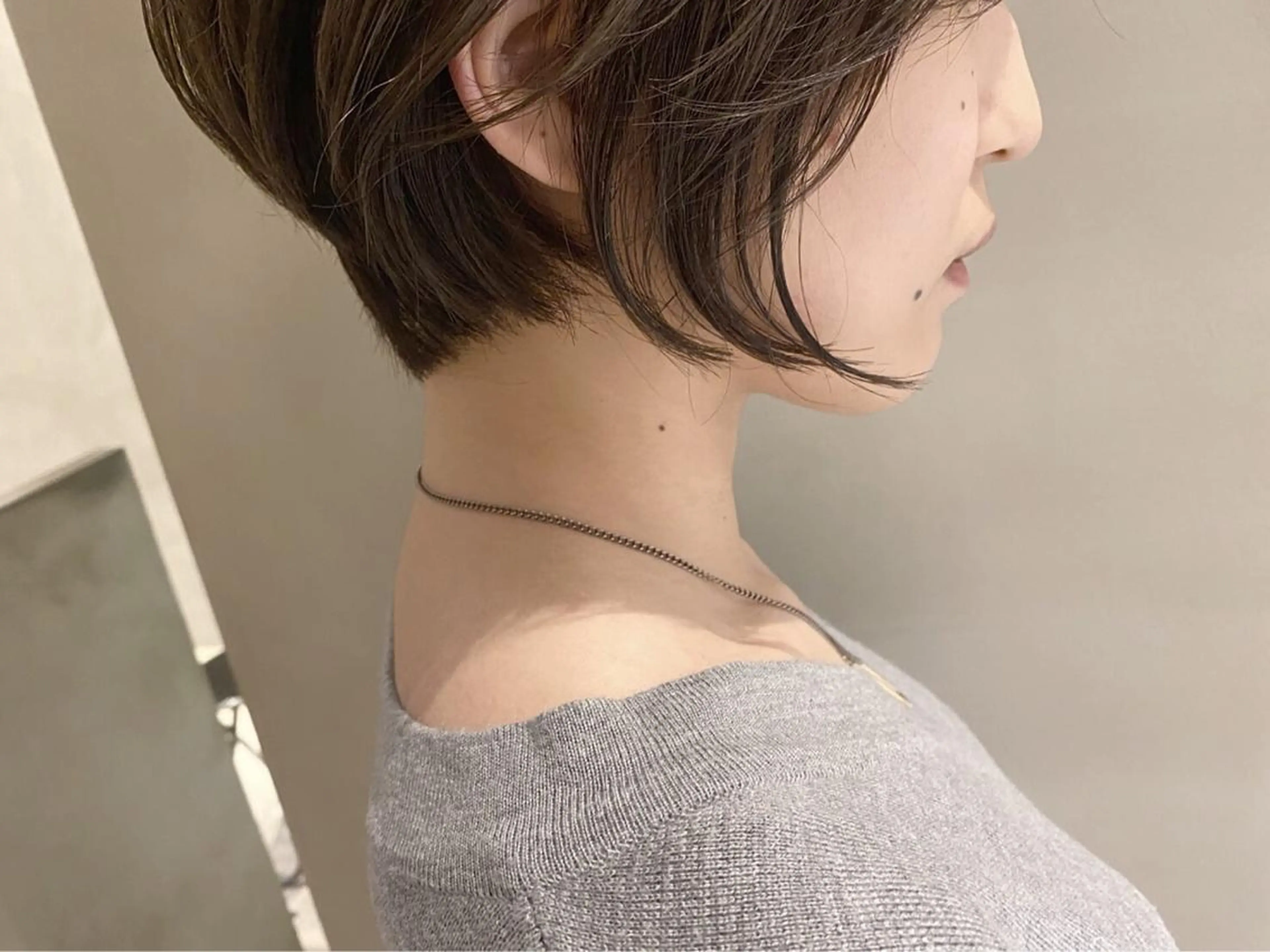 ショート カラー ヘアアレンジ ネイル マツエク・マツパ アッシュ バレイヤージュ ベージュカラー 透明感カラー ダブルカラー カット ヘアカラー 夜23時まで予約🉑 reverieあきらのヘアスタイル