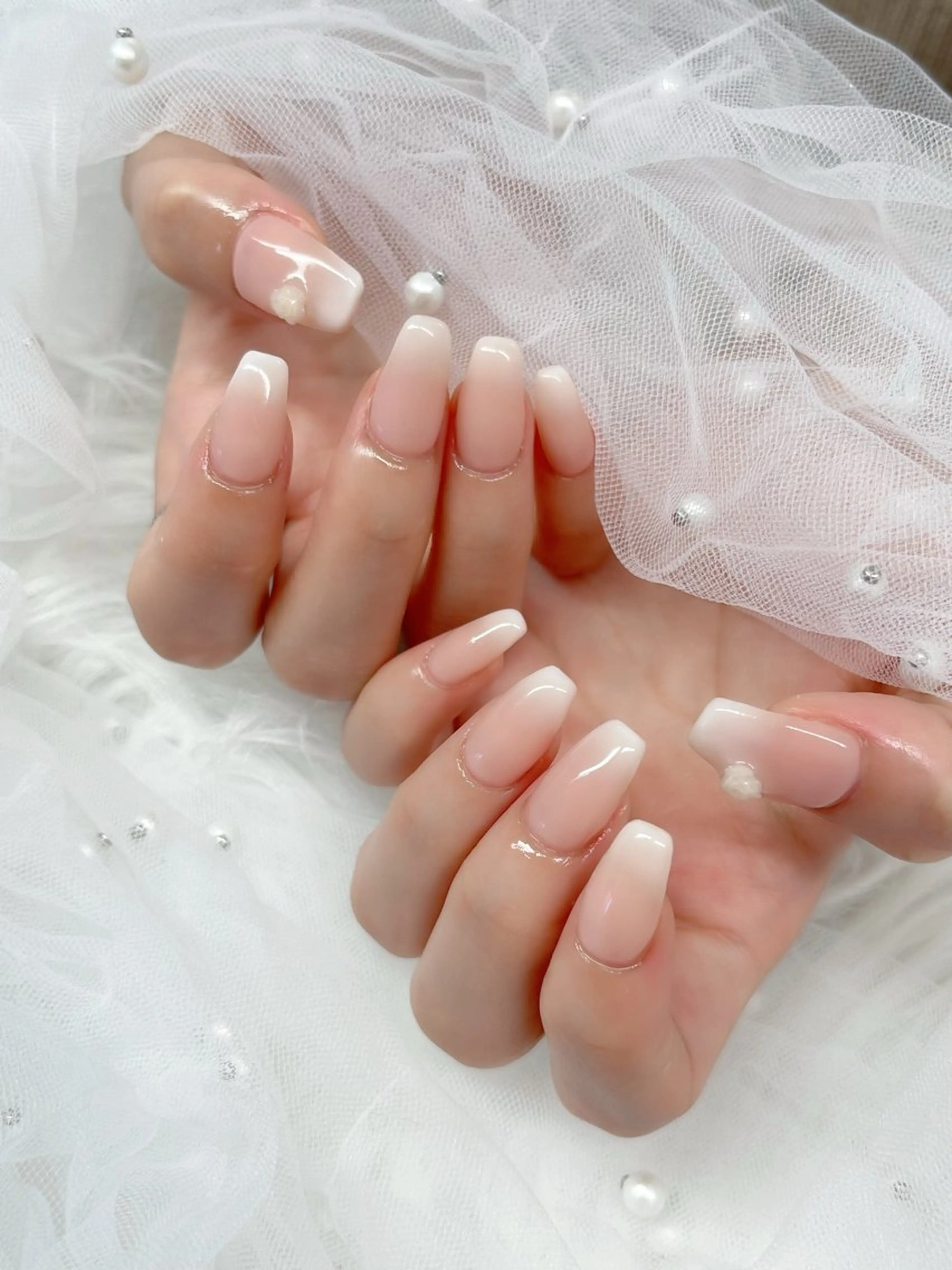 ネイル ハンドネイル Nail salon UnFLAIR麻布十番所属・UnFLAIR麻布 十番店🎀SARAのネイルデザイン