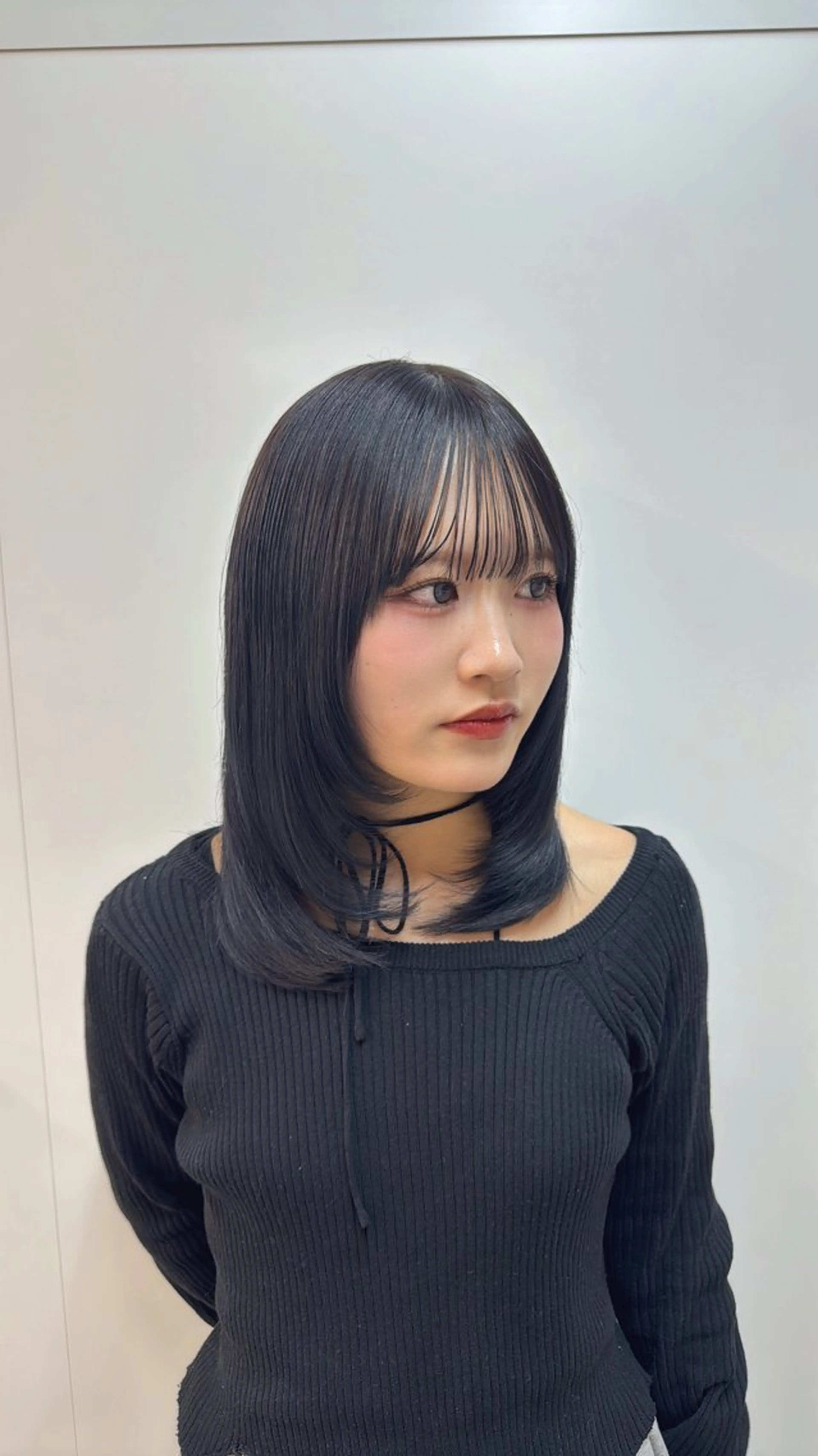 ミディアム レイヤーカット/ 艶カラー/山内一暉のヘアスタイル