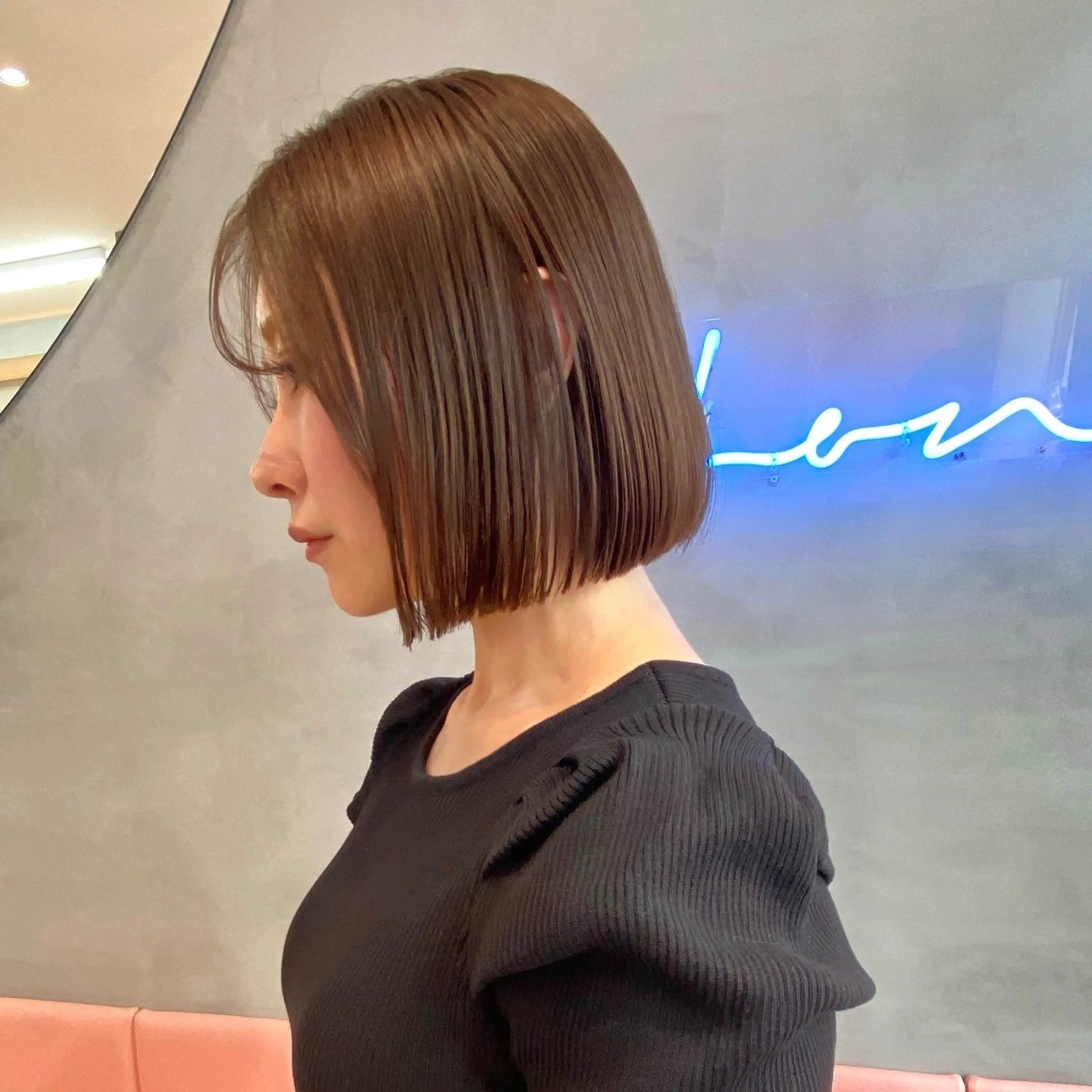 ショート カラー カット ヘアカラー トリートメント 顔周り/ブリーチなし /縮毛矯正🫧伊勢のヘアスタイル