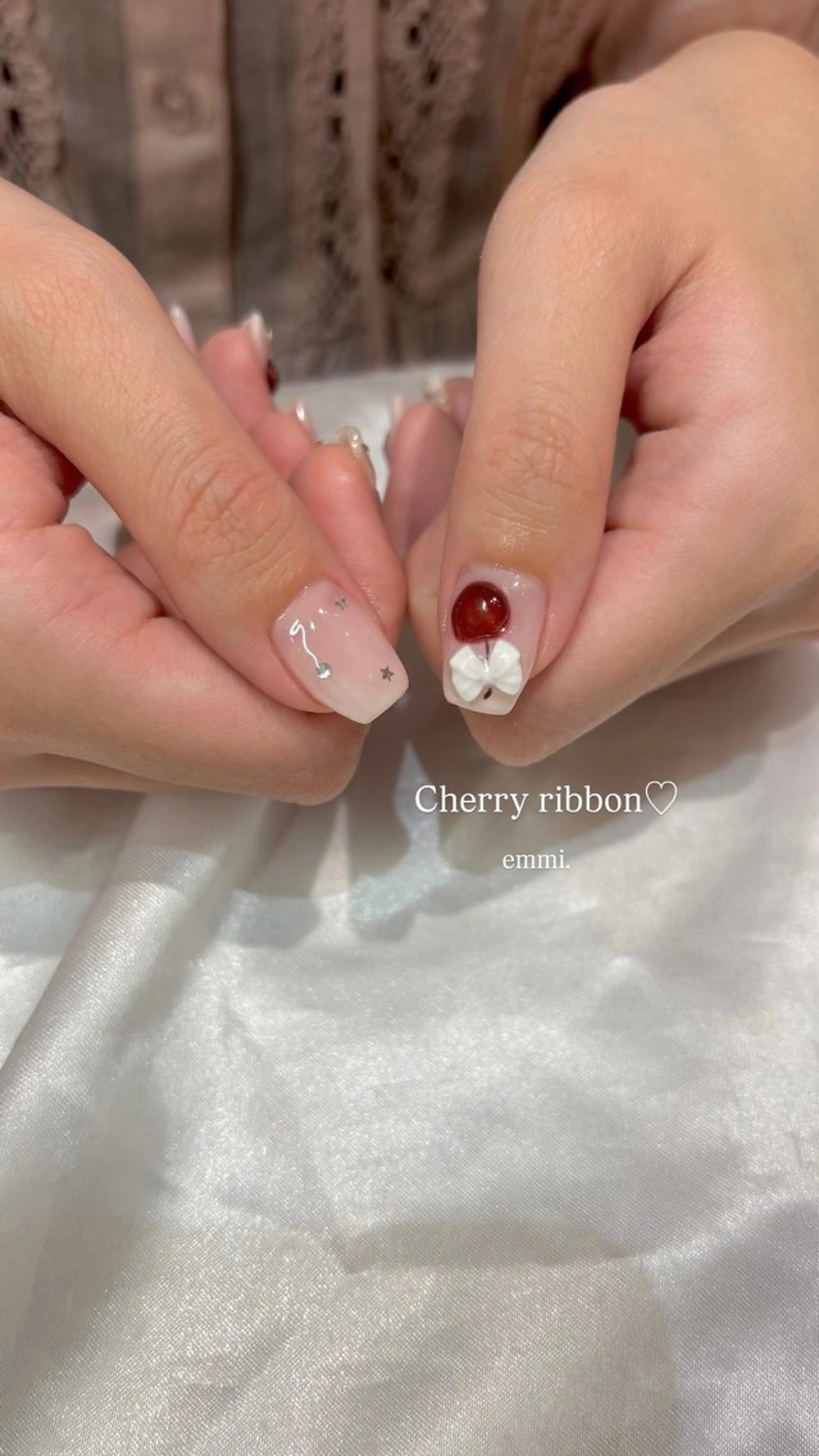 ネイル オーロラネイル チークネイル フットネイル フレンチネイル ガーリー ハンドネイル emmi nailのネイルデザイン