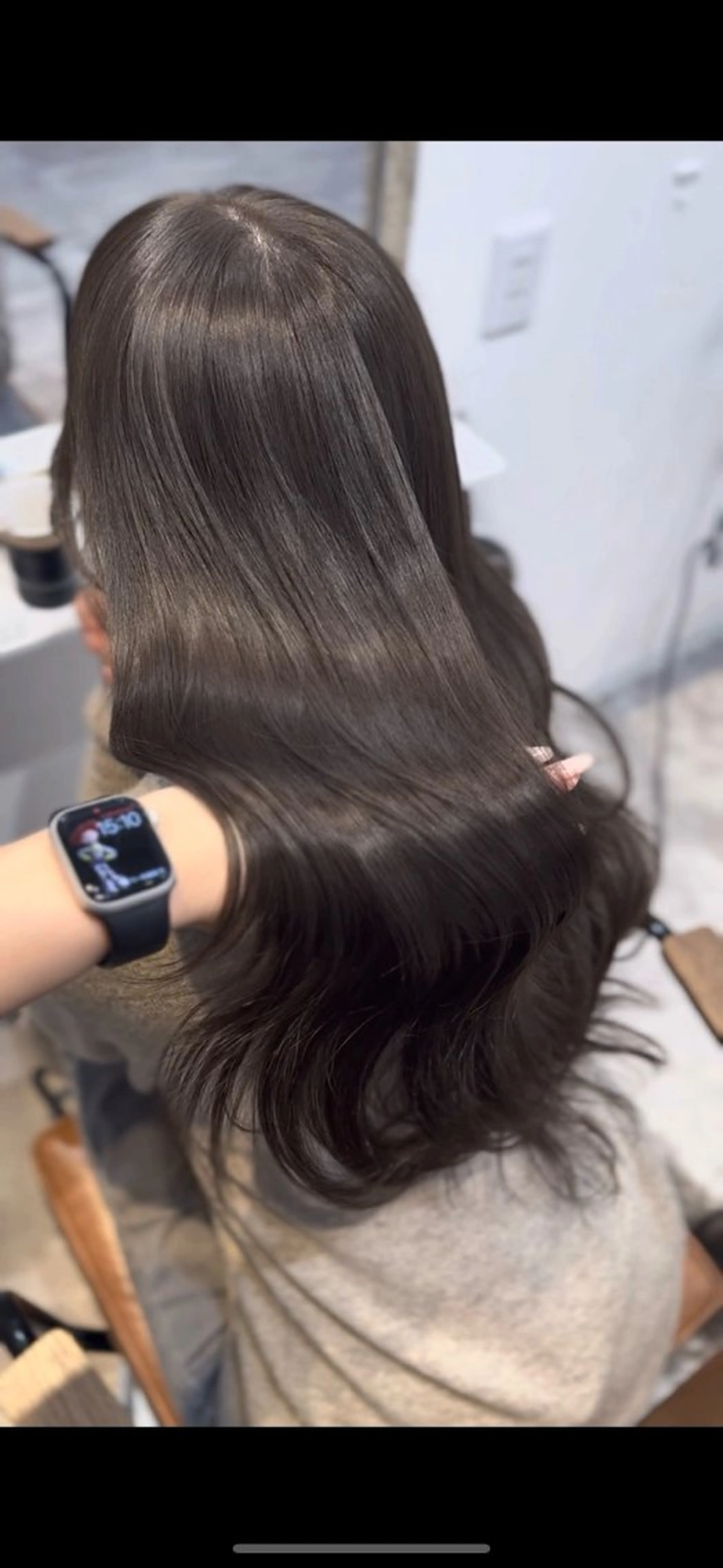 ロング カラー アッシュ アッシュブラウン ベージュカラー 黒髪 ブリーチ カット ヘアカラー トリートメント 赤み無し柔らかカラー 【梅田】madokaのヘアスタイル