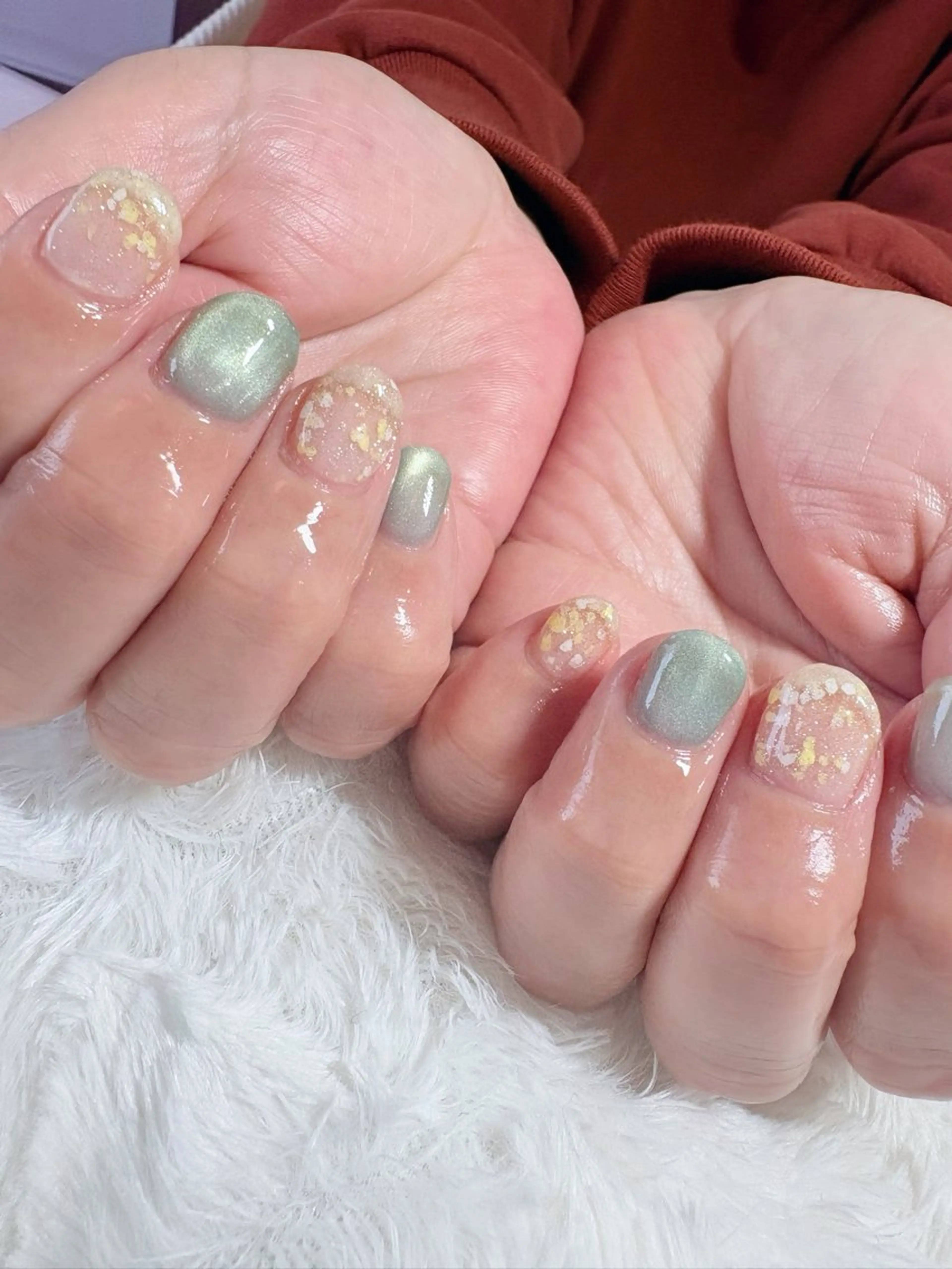 ネイル グリーン ラメ(グリッター) マグネットネイル 黄色 ハンドネイル non nail ⭐︎のネイルデザイン