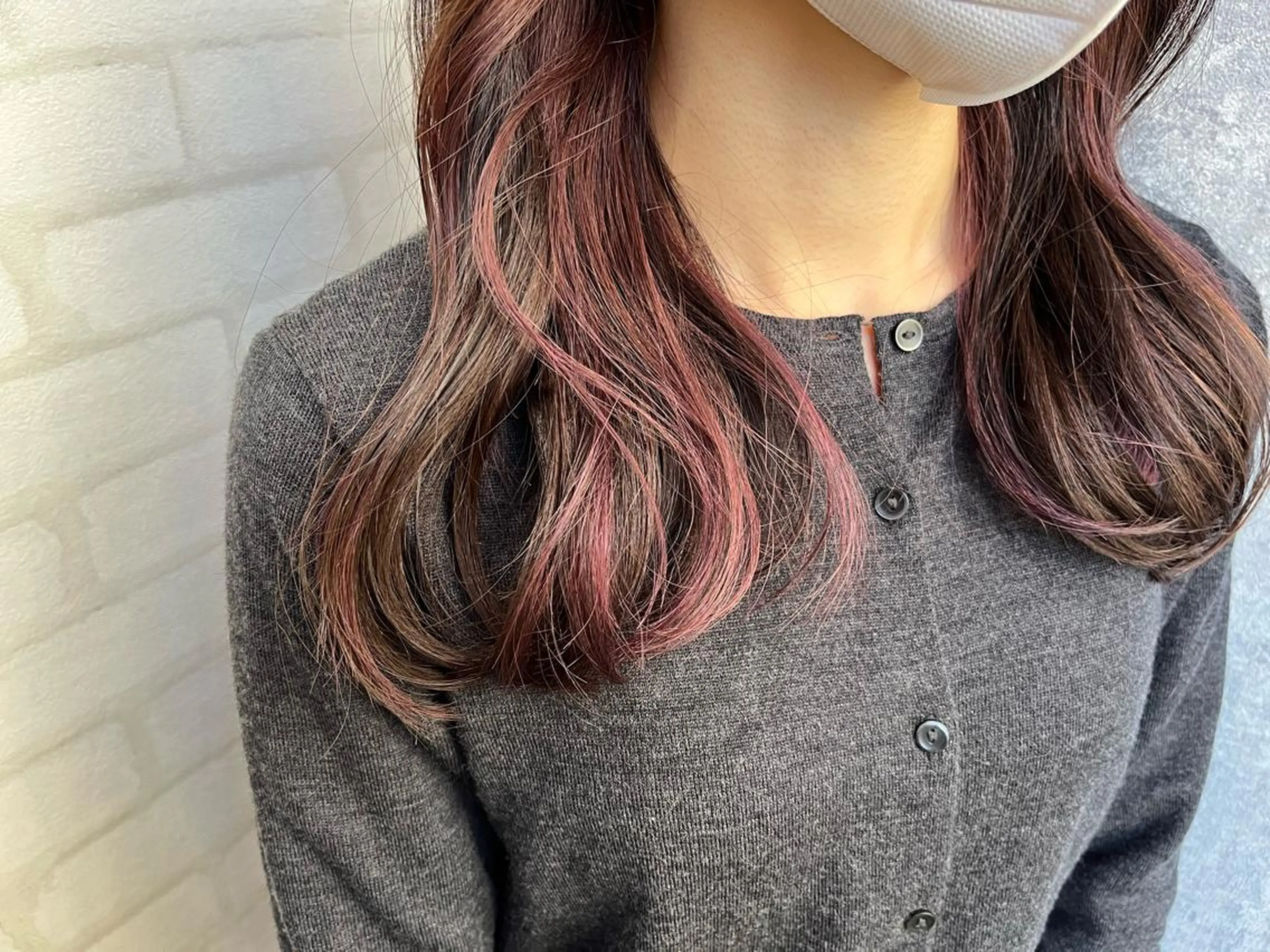 セミロング カラー ピンクカラー ヘアカラー トリートメント 詩乃🎀ピンク 暖色系🫧レイヤーのヘアスタイル