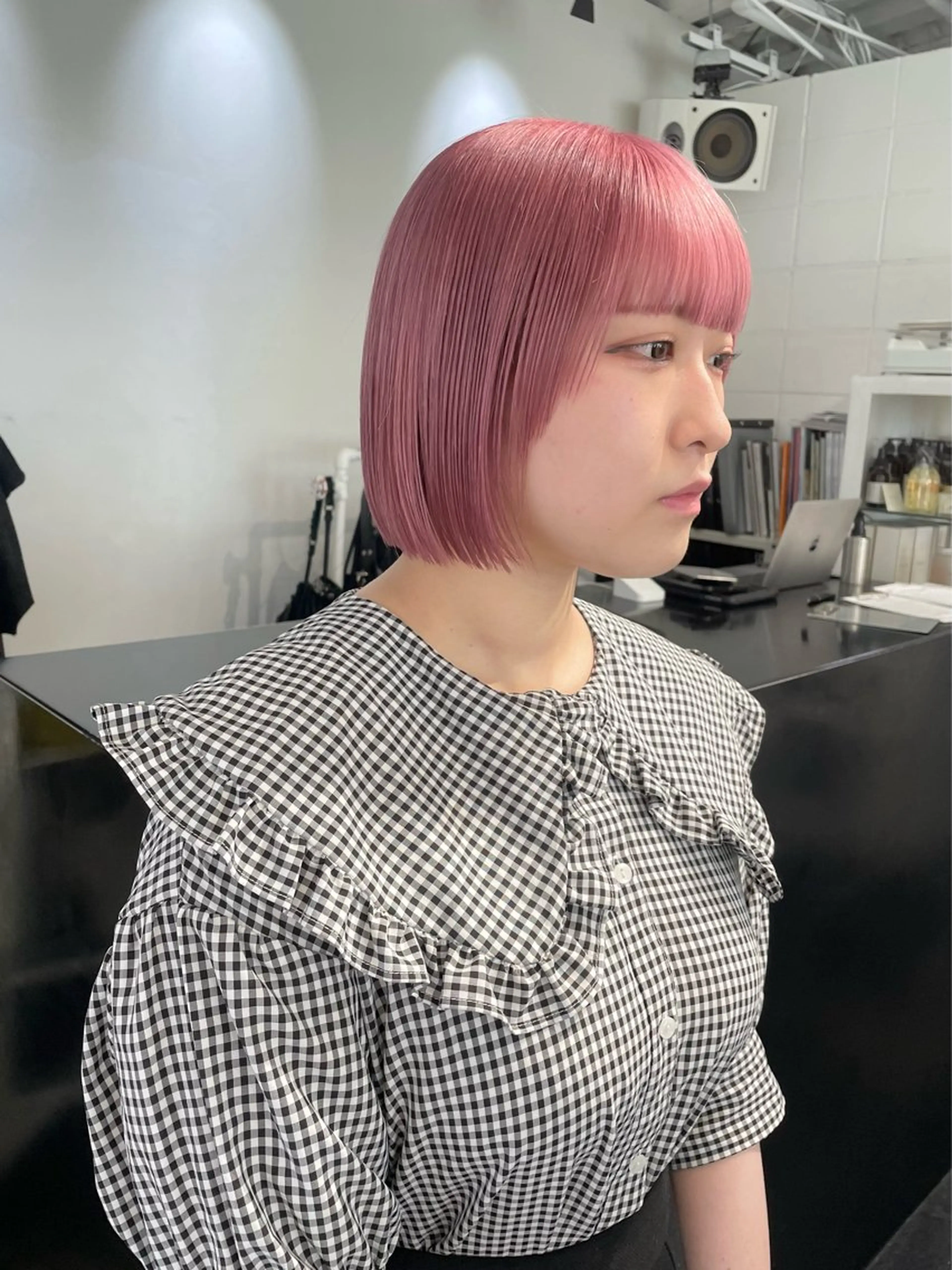 ミディアム カラー ヘアアレンジ ブリーチ ピンクカラー カット ヘアカラー トリートメント 艶ハイトーン/ヘア アレンジAYAKAのヘアスタイル