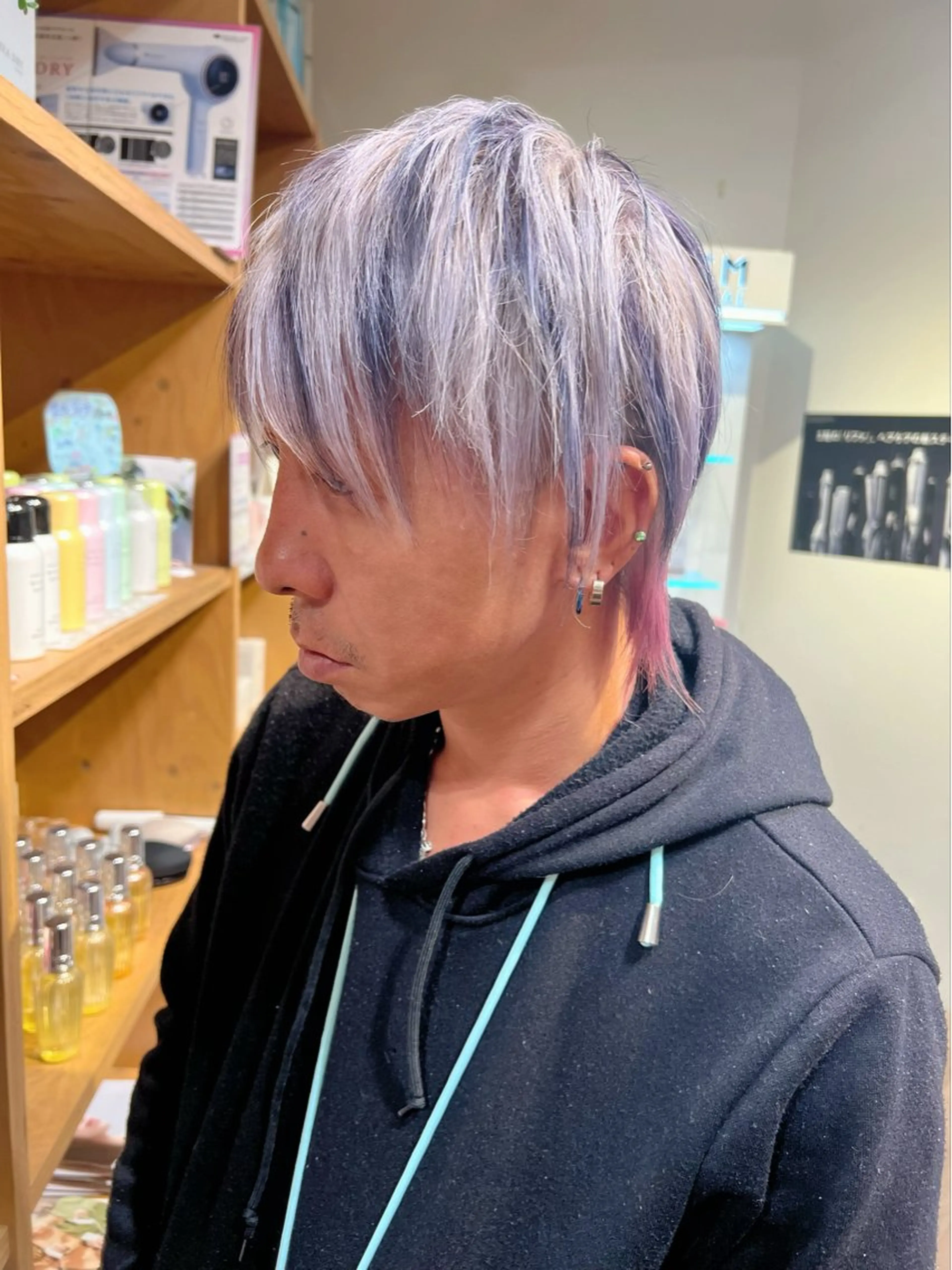 カラー メンズ メンズメッシュ デザインカラー メッシュ ピンクカラー ヘアカラー トリートメント メテオ ／ヘアカラー 西川菜実のヘアスタイル