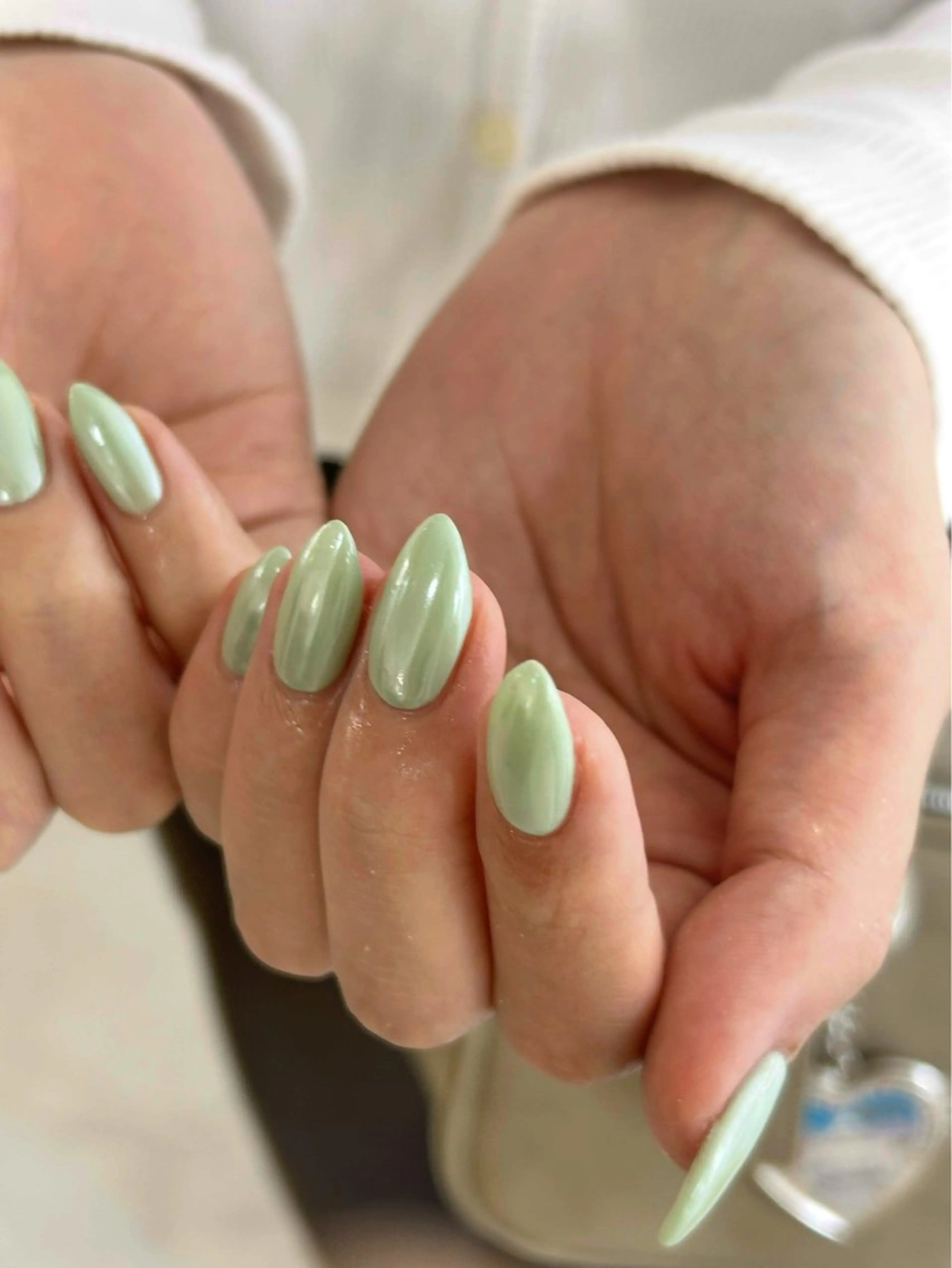 ◎期間限定価格◎《オフなし》【Hand】ミラーネイル￥3,000 ※写真撮影必須 / お支払いは現金のみ※の写真