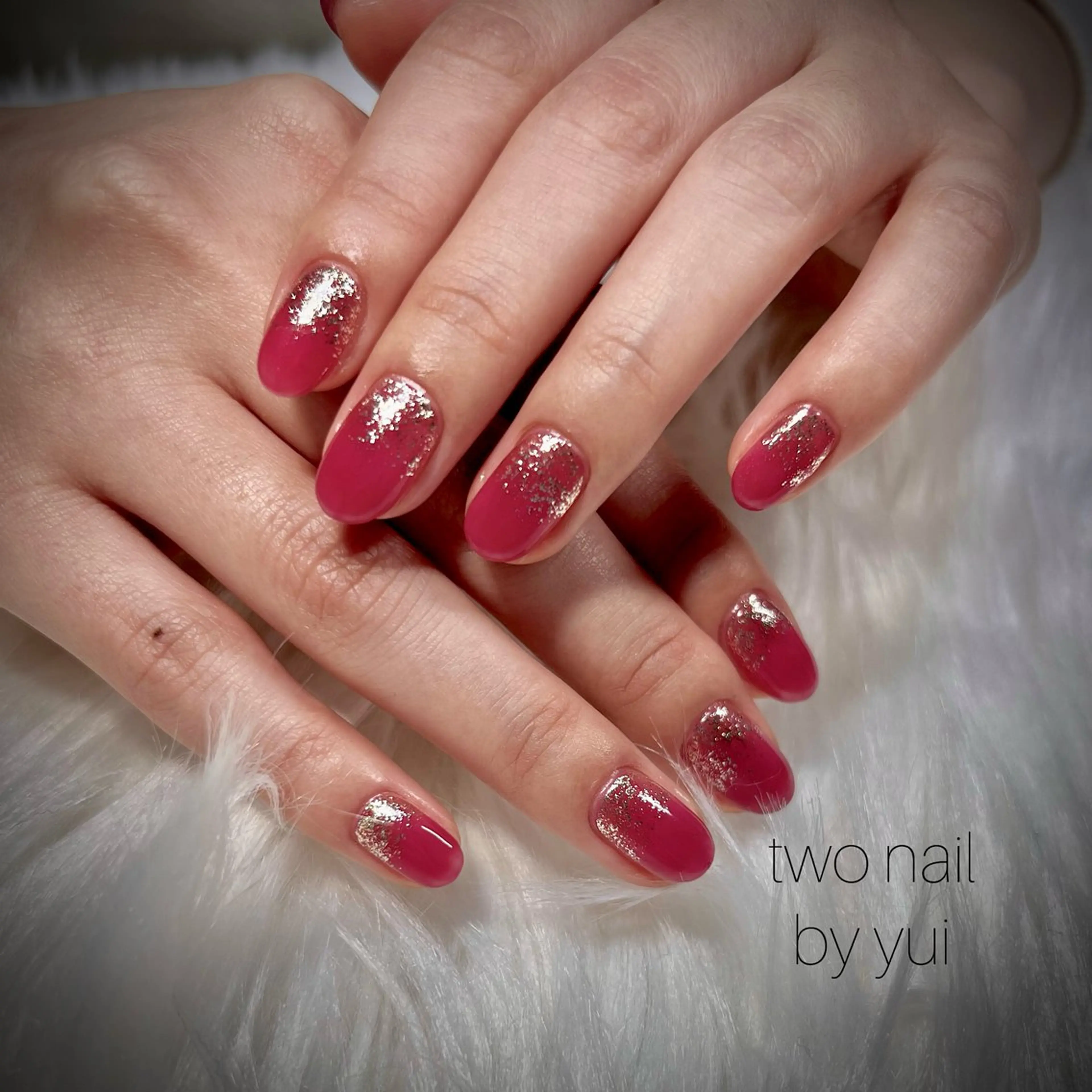 ネイル キラキラネイル ネイルチップ ホワイト ハンドネイル two nailのネイルデザイン
