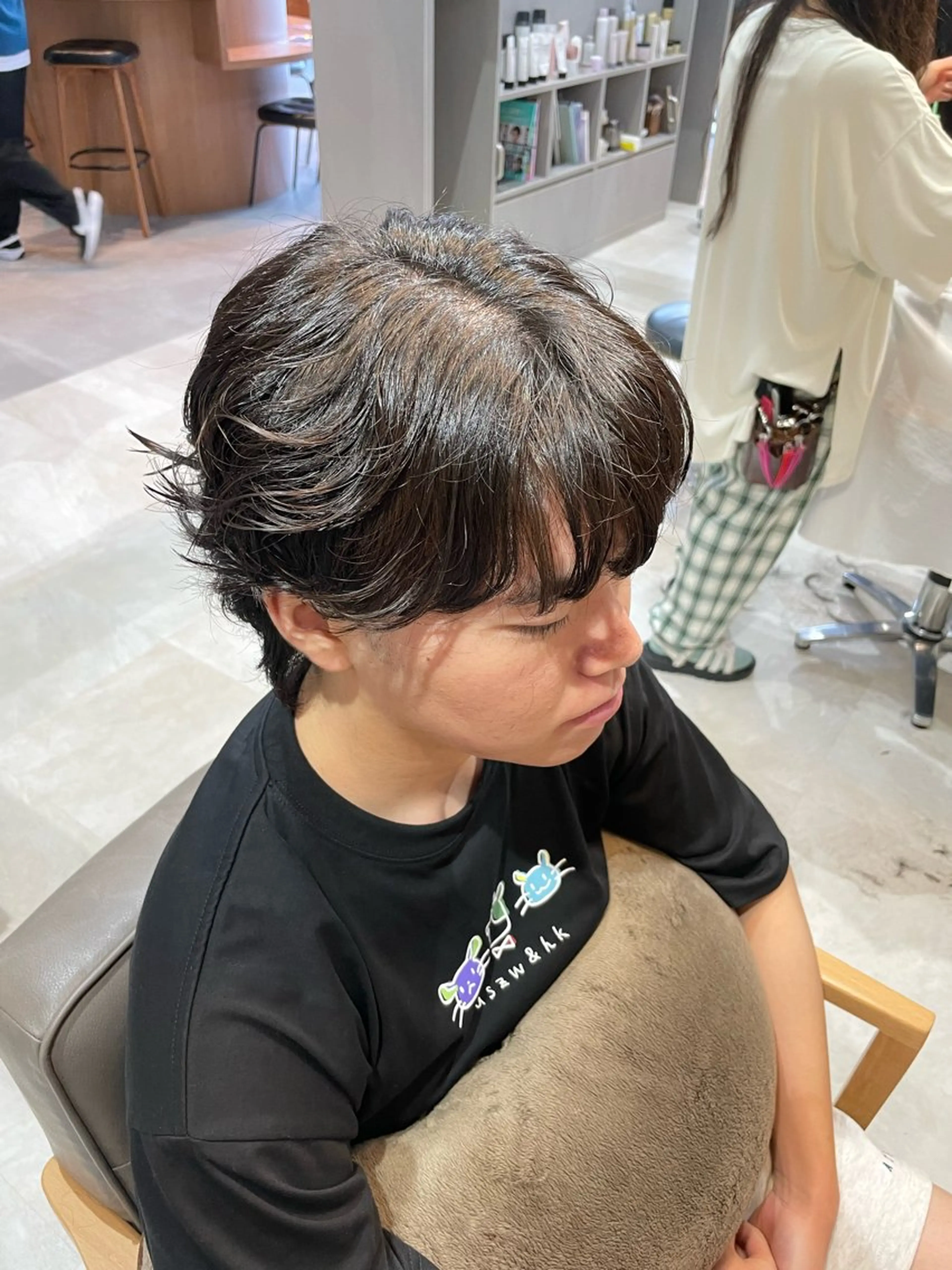 ショート パーマ メンズ メンズパーマ メンズウルフカット ウルフカット ニュアンスパーマ カット パーマ ayaka |トレンドヘアのヘアスタイル