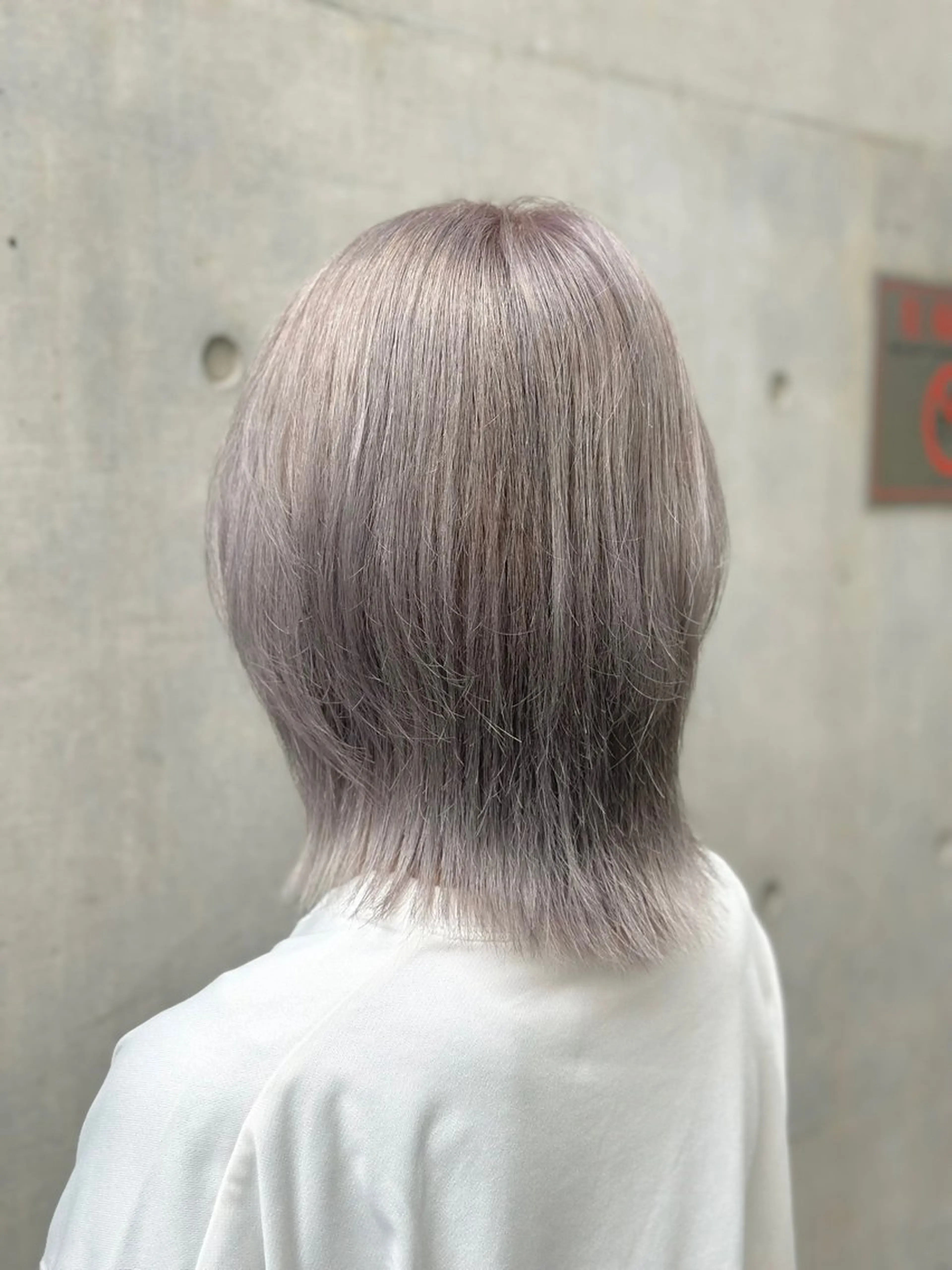 ミディアム 柔らかいハイトーン/ kizunaのヘアスタイル