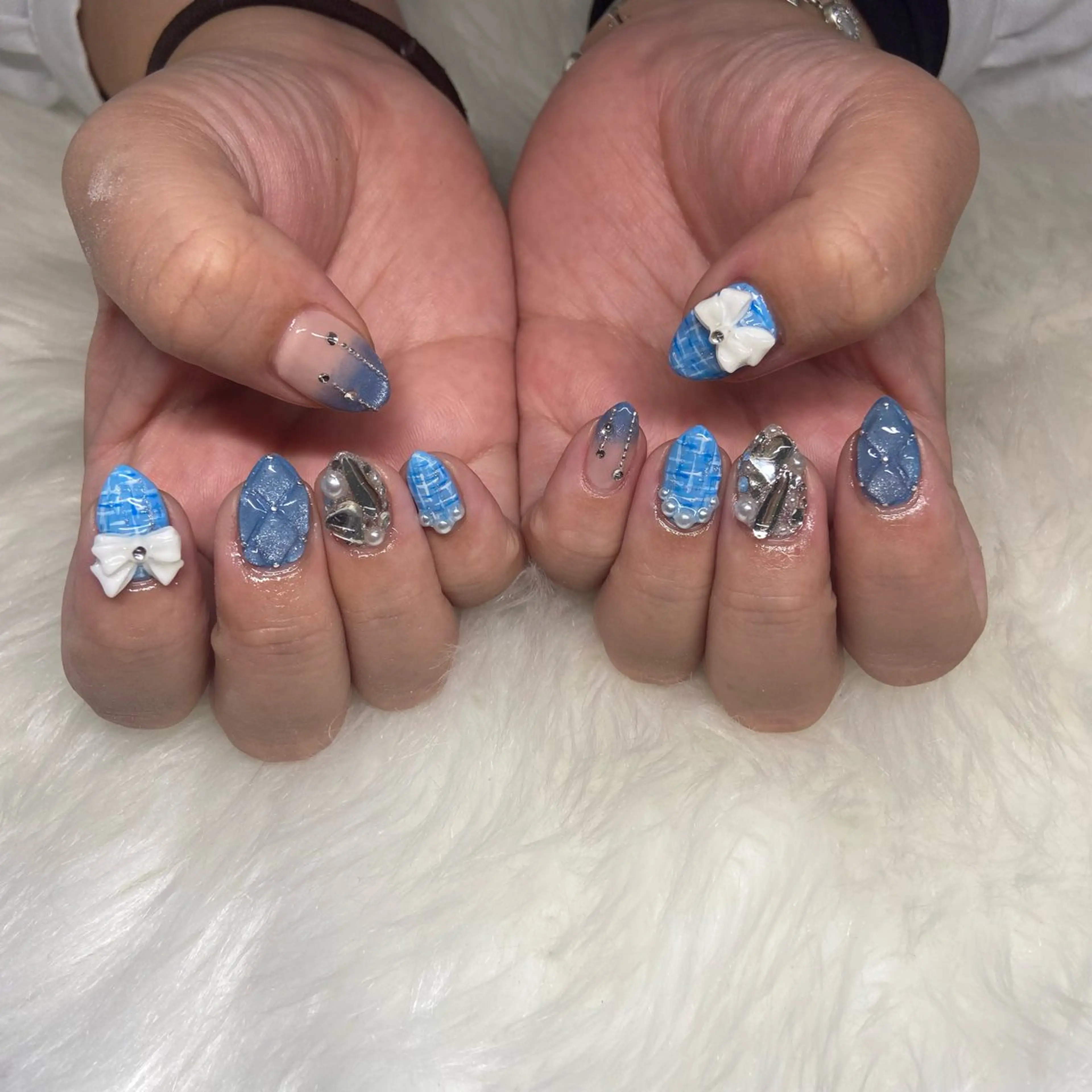 ネイル R nailのネイルデザイン