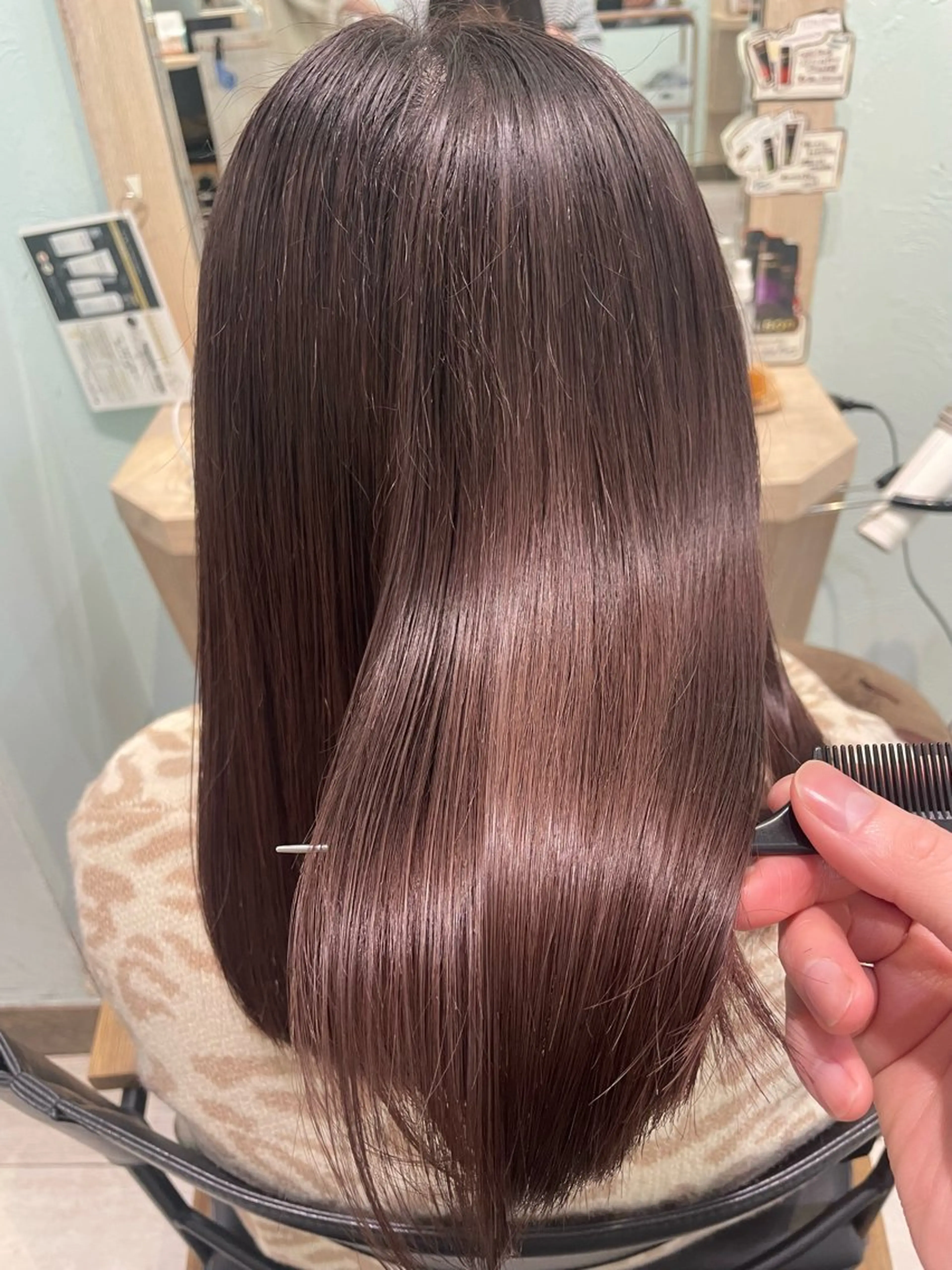 ミディアム カラー グレージュ 佐藤 魁人のヘアスタイル