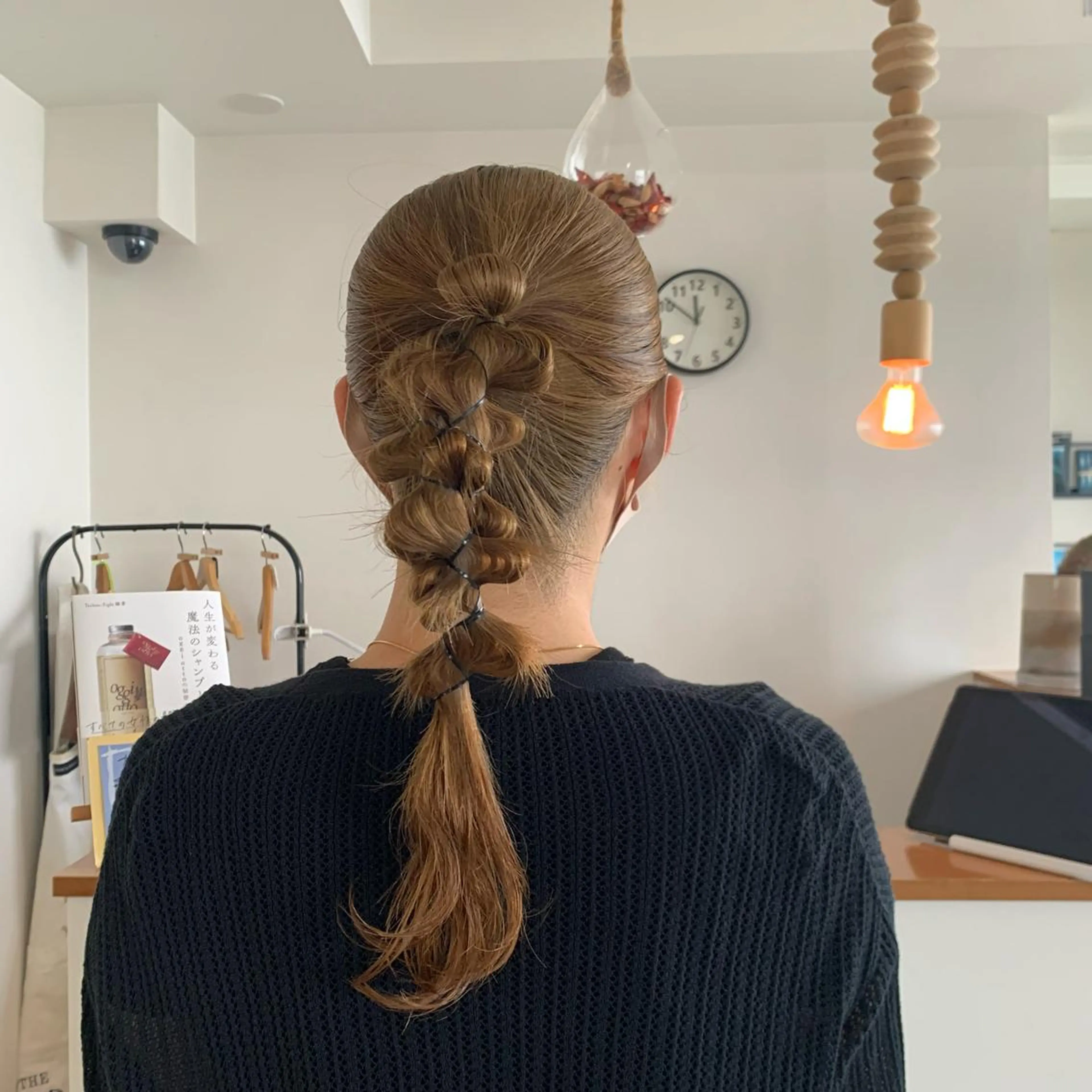 セミロング ヘアアレンジ ヘアセット 甲斐 もあのヘアスタイル