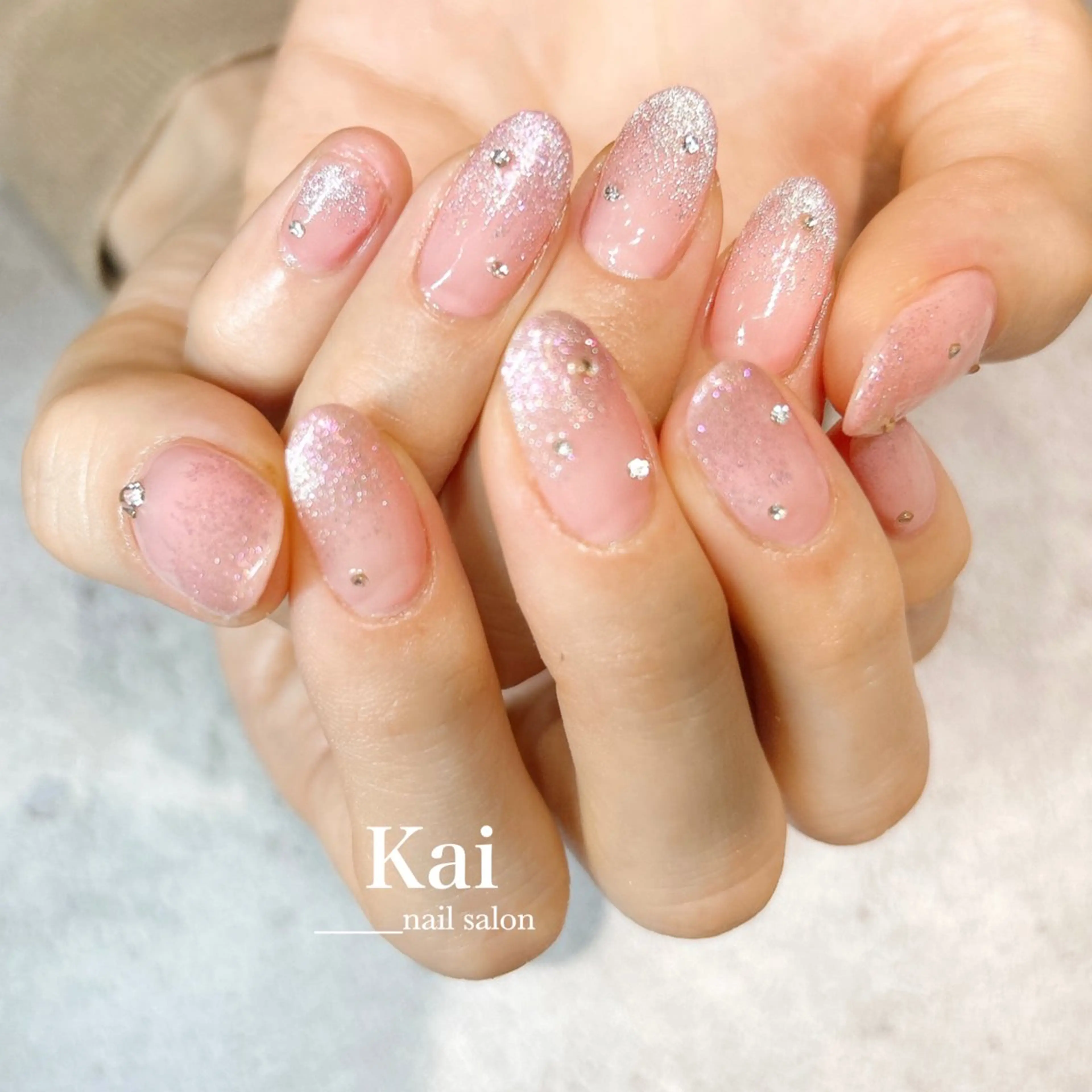 ネイル ガーリー グラデーション 韓国ネイル マグネットネイル ピンク ハンドネイル Kai  nail Mayukoのネイルデザイン