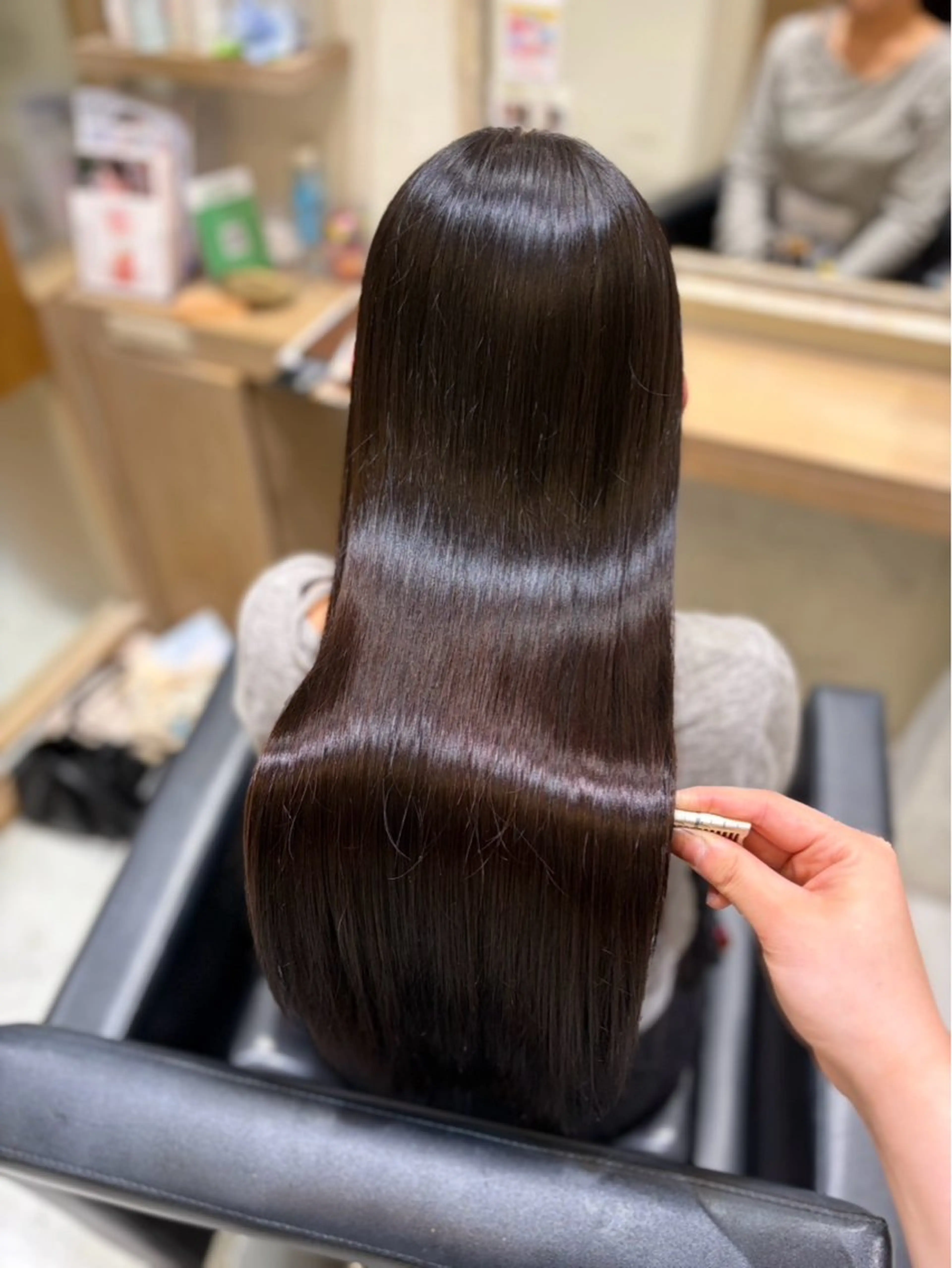 ロング トリートメント 透明感グレージュ/ 縮毛矯正/静岡のヘアスタイル