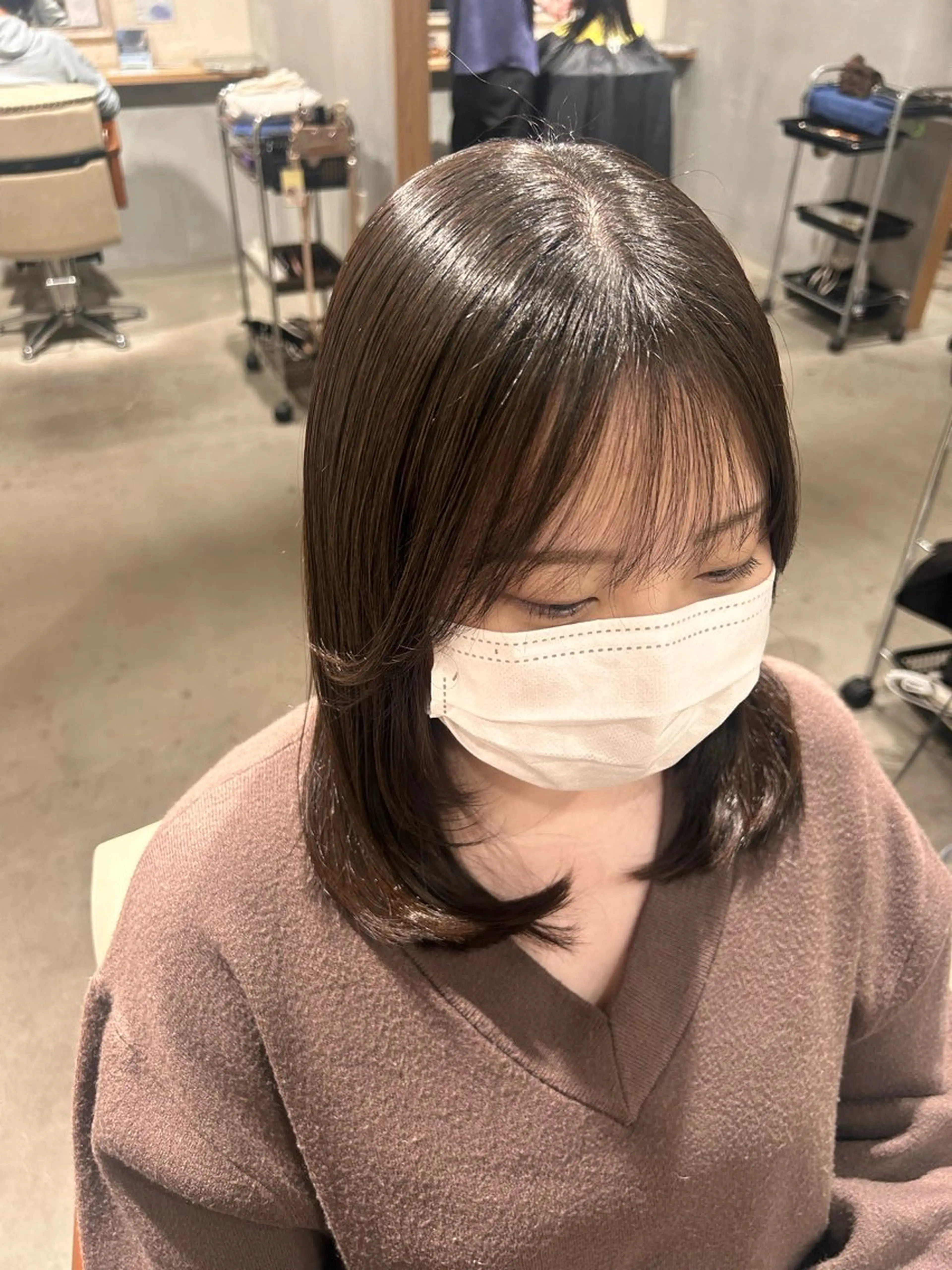 ミディアム カラー 瀬川 夏緒のヘアスタイル