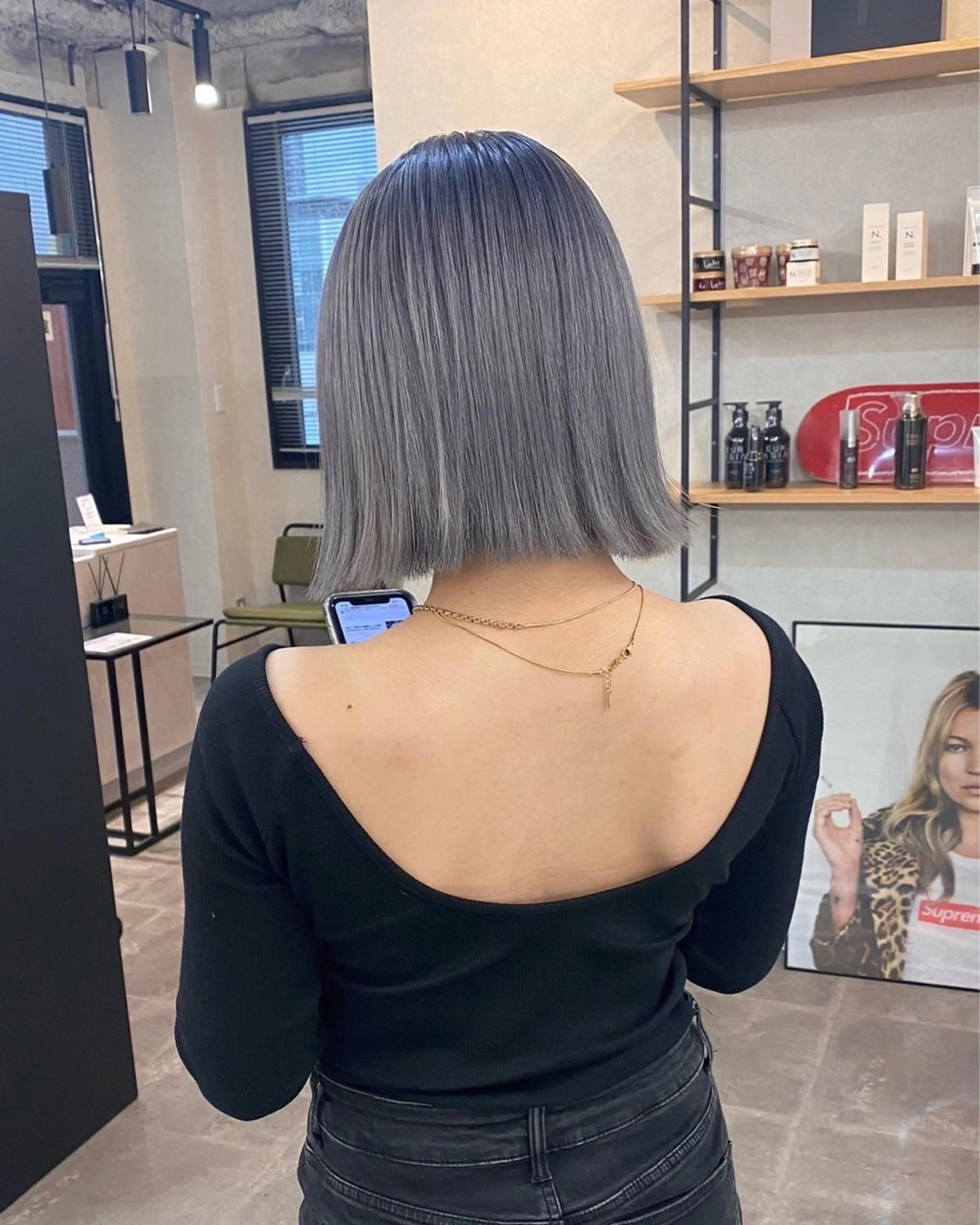 カラー 切りっぱなしボブ ハイトーンカラー ボブ カット ヘアカラー yuu /N° 大分中央町店のヘアスタイル