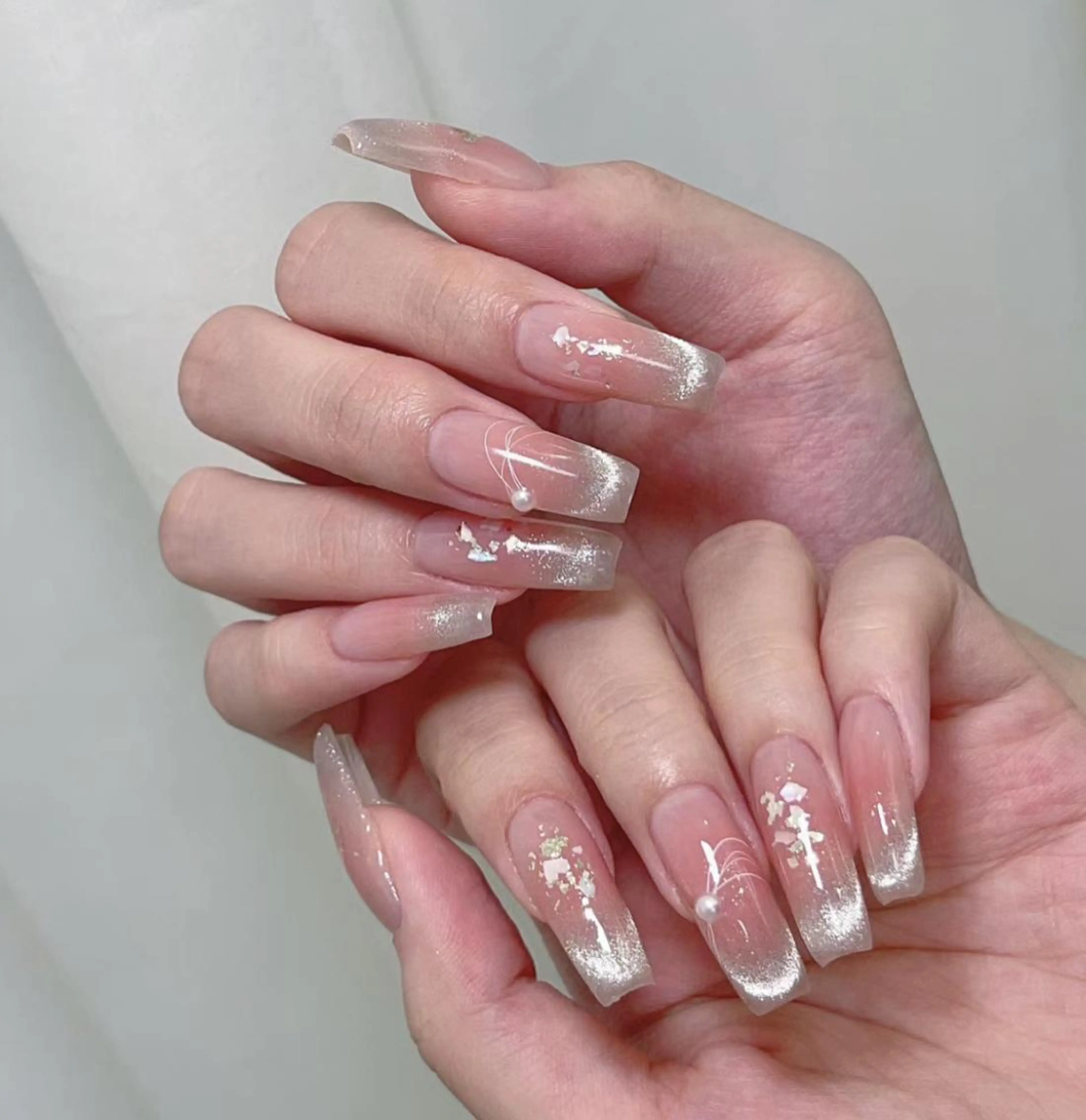 ネイル アートネイル 長さ出し ネイルチップ Queens PUPUのネイルデザイン