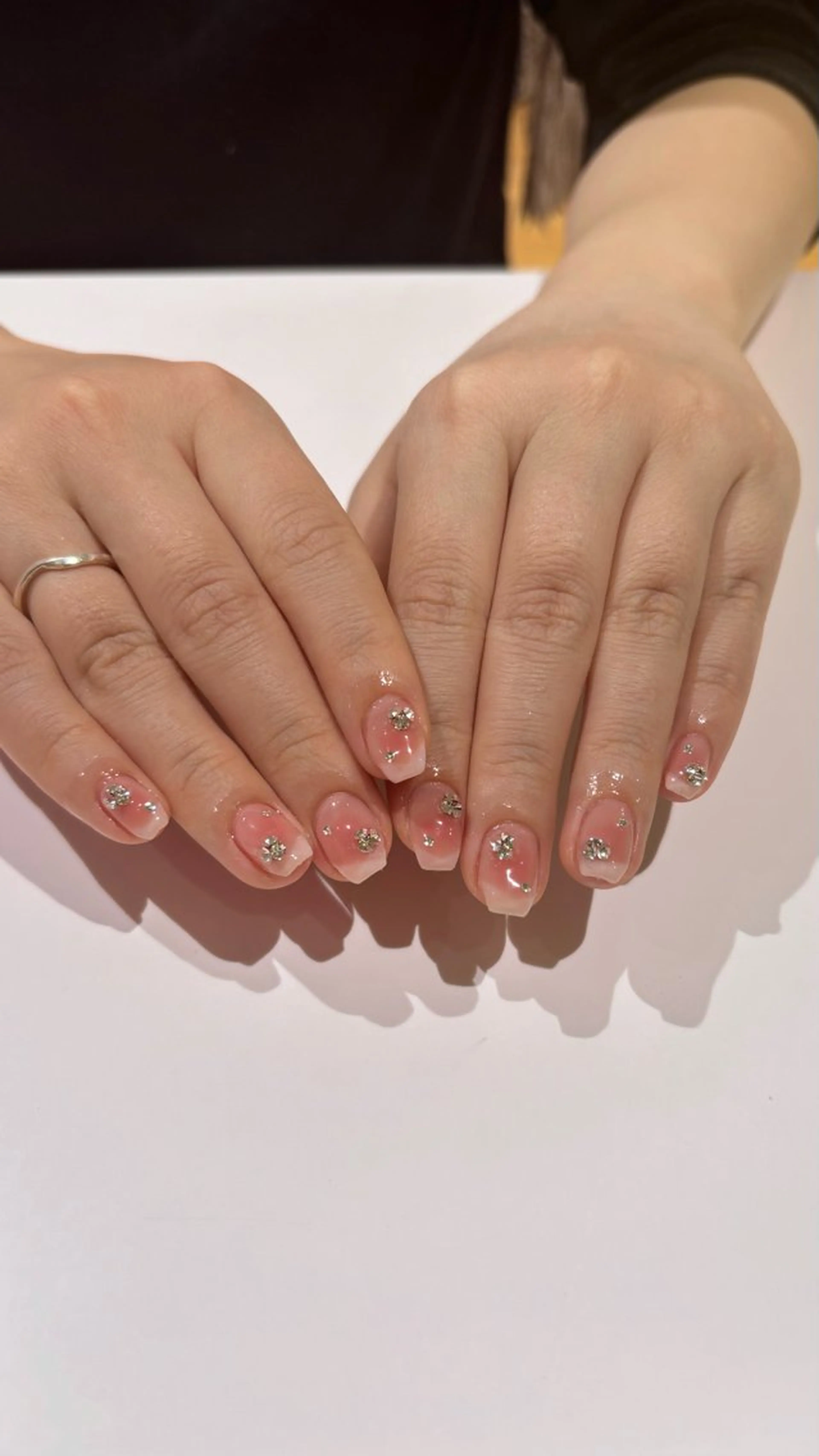 ネイル ハンドネイル 🤍 YUI 🤍のネイルデザイン