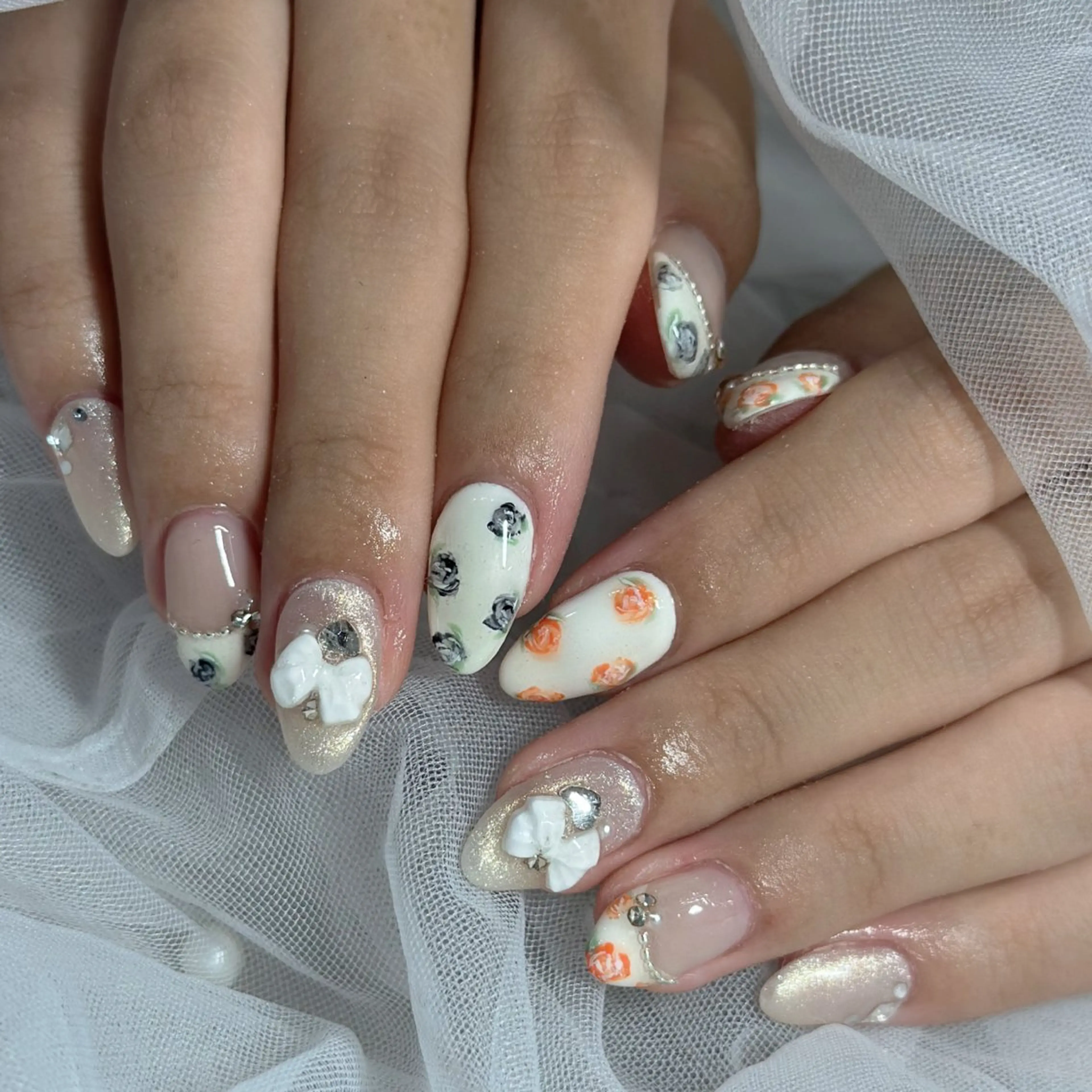 ネイル ハンドネイル フットネイル LAVISH nanamiのネイルデザイン