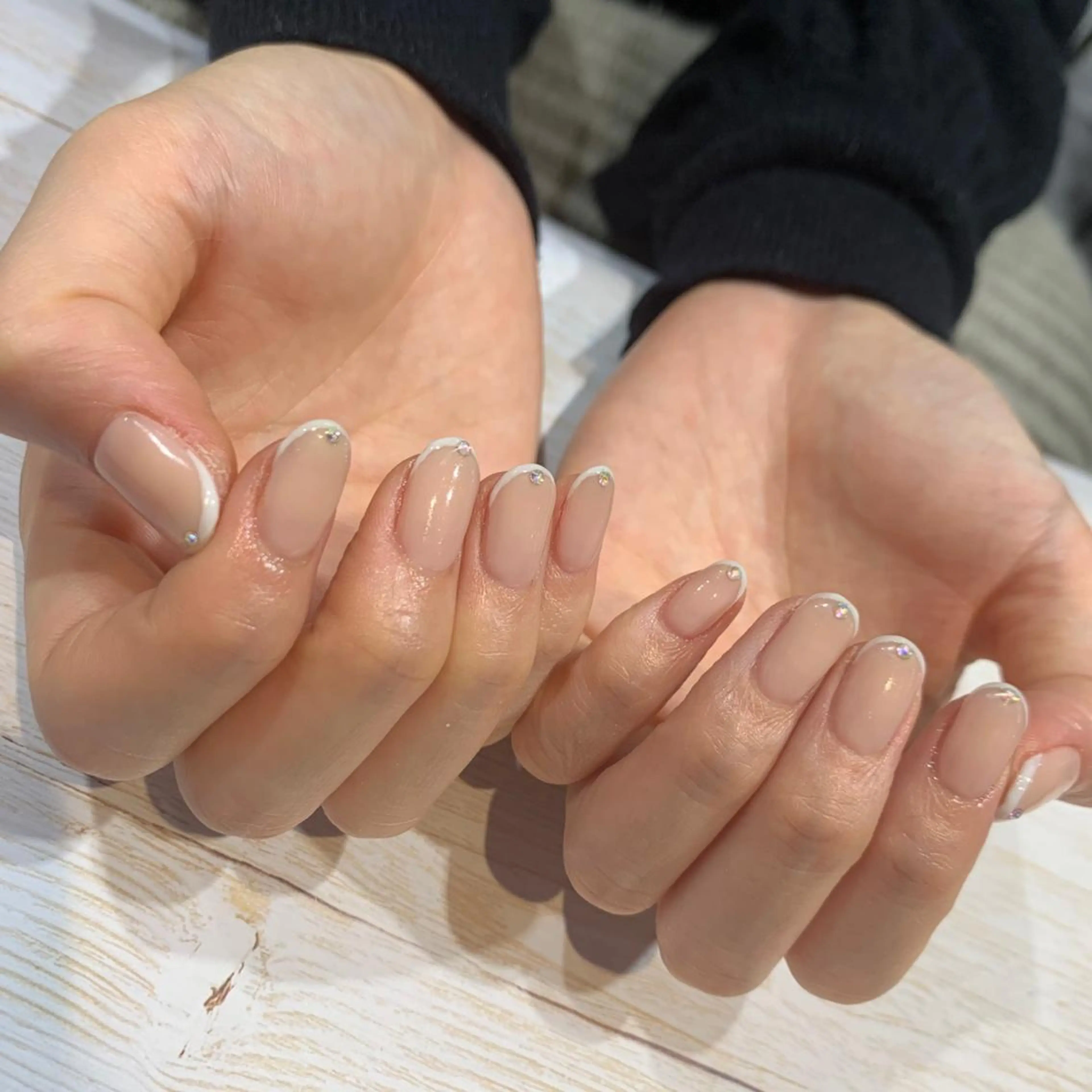 ネイル フレンチネイル ハンドネイル nailist Chisakiのネイルデザイン