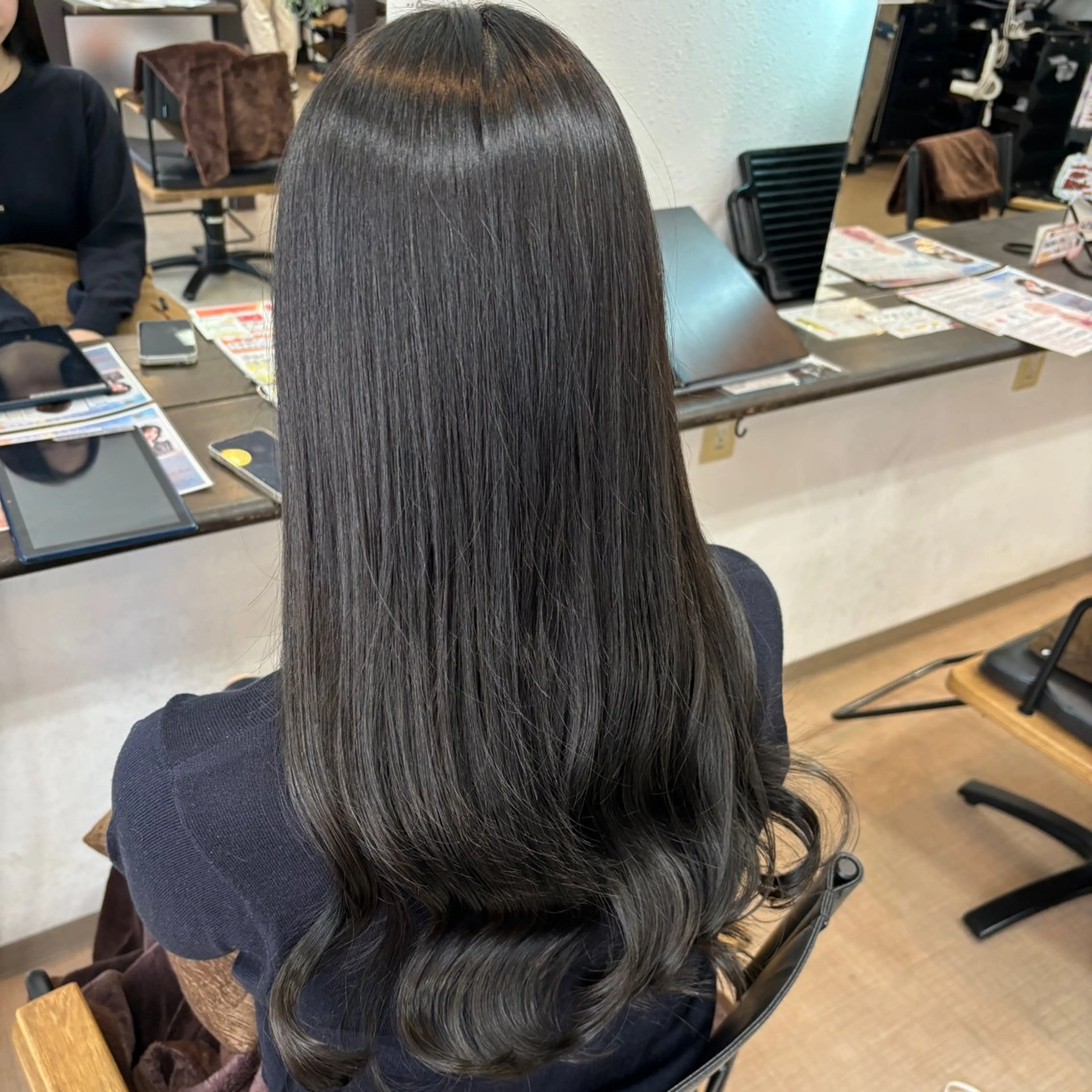 ロング カット ヘアカラー 上野 妃南乃のマツエク・マツパデザイン