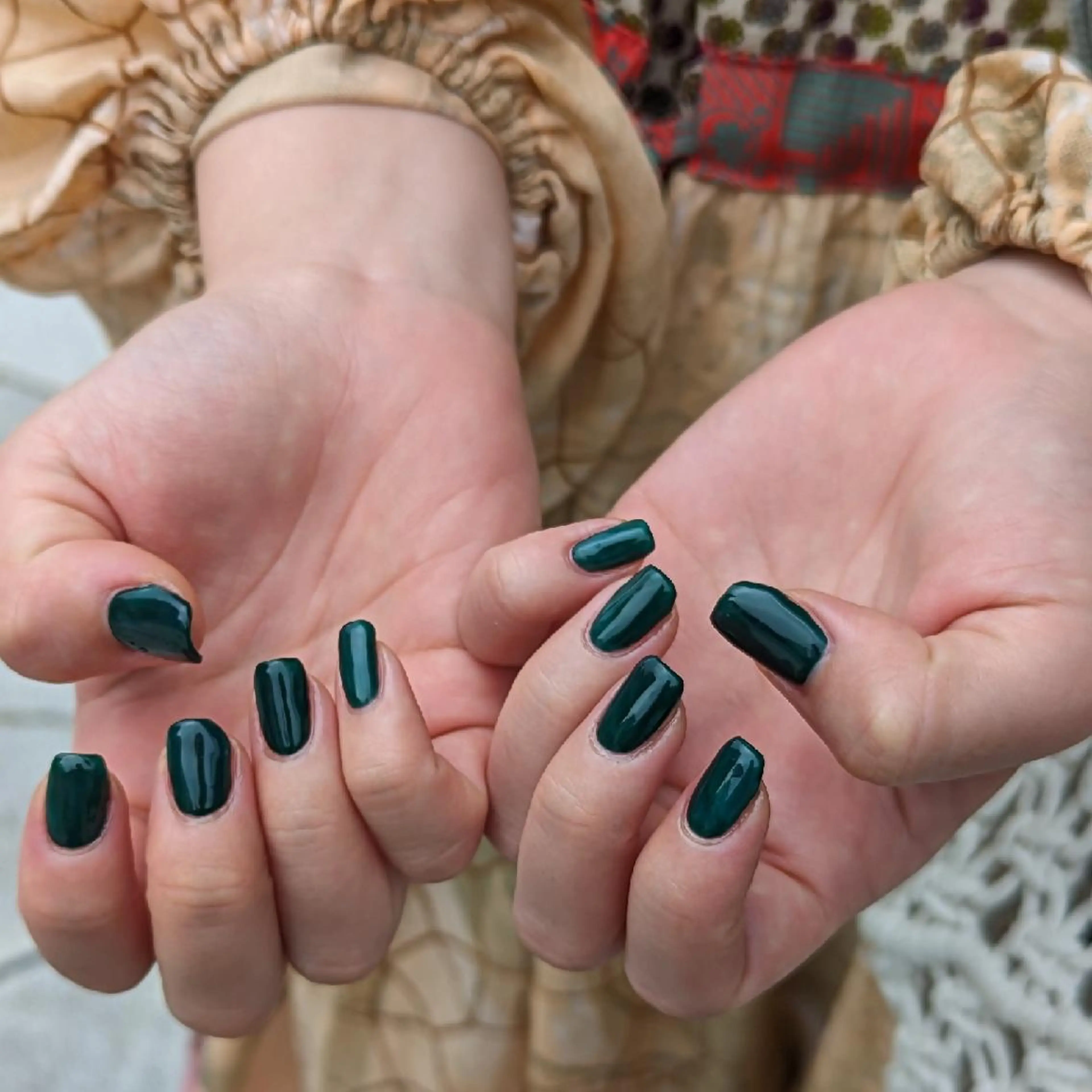 ネイル グリーン ハンドネイル ナリタ・ マミのネイルデザイン