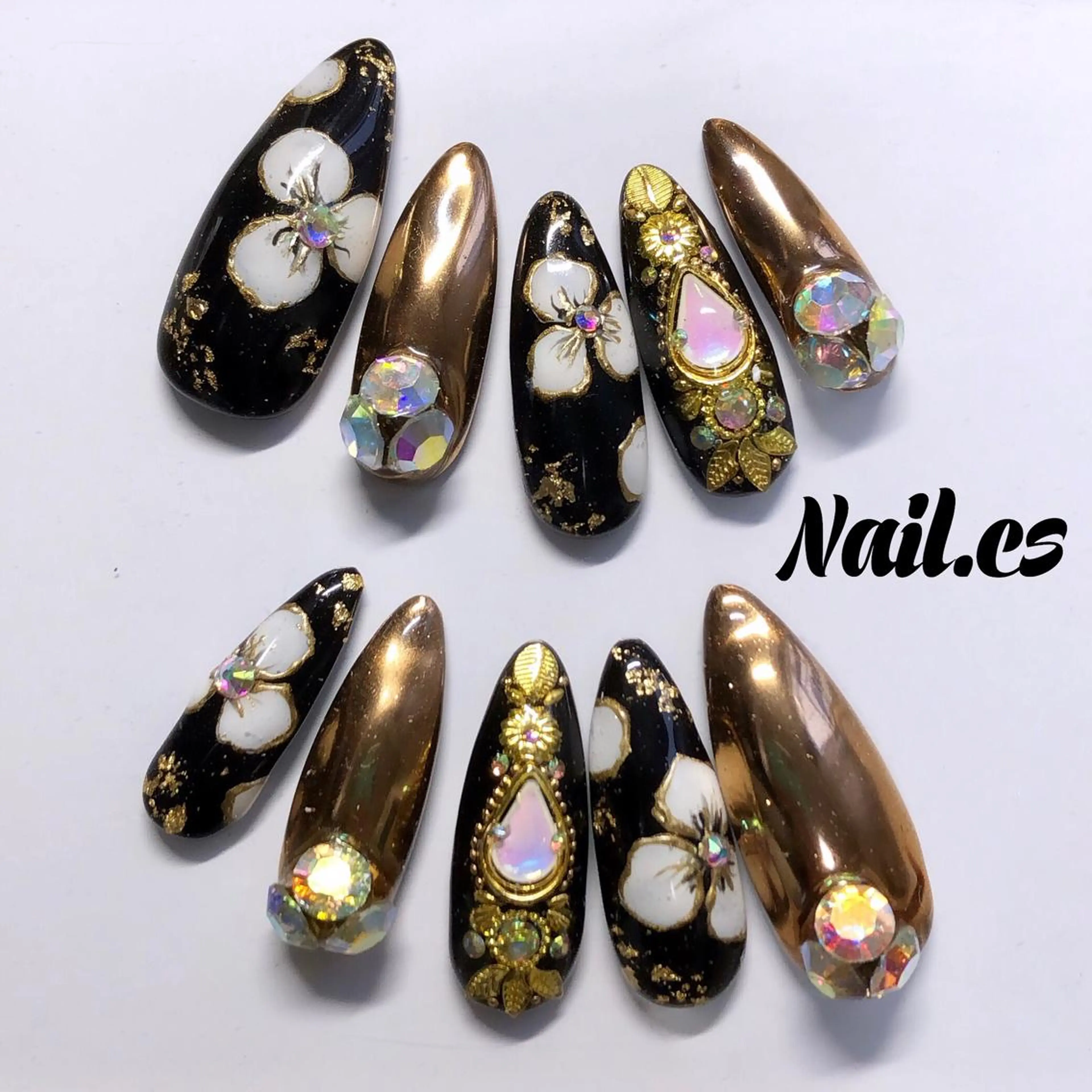 ネイル 成人式 ネイルチップ Nail.cs🪞 CHIHARUのマツエク・マツパデザイン