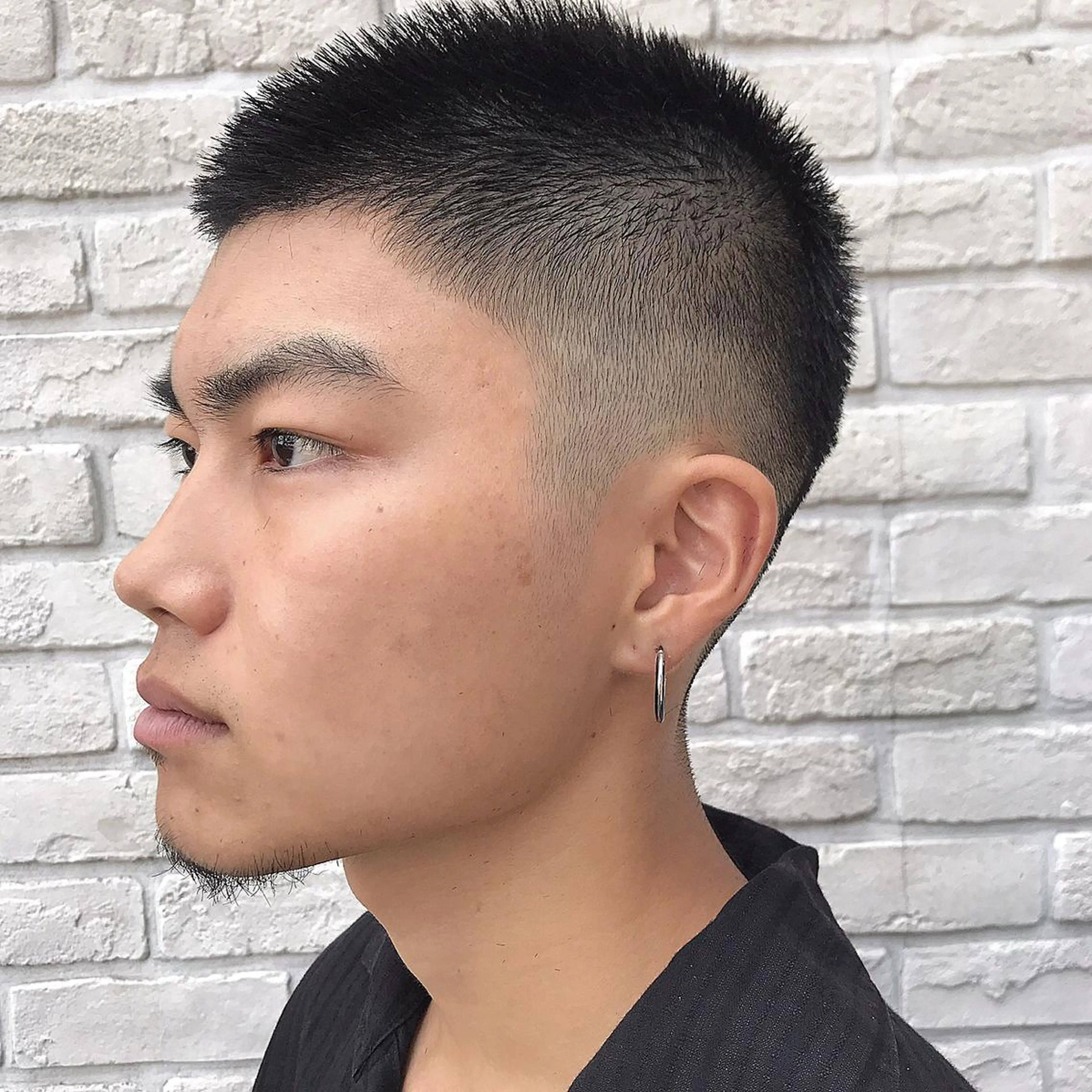 ショート カラー パーマ メンズ ボウズ カット 平内 賢人のヘアスタイル